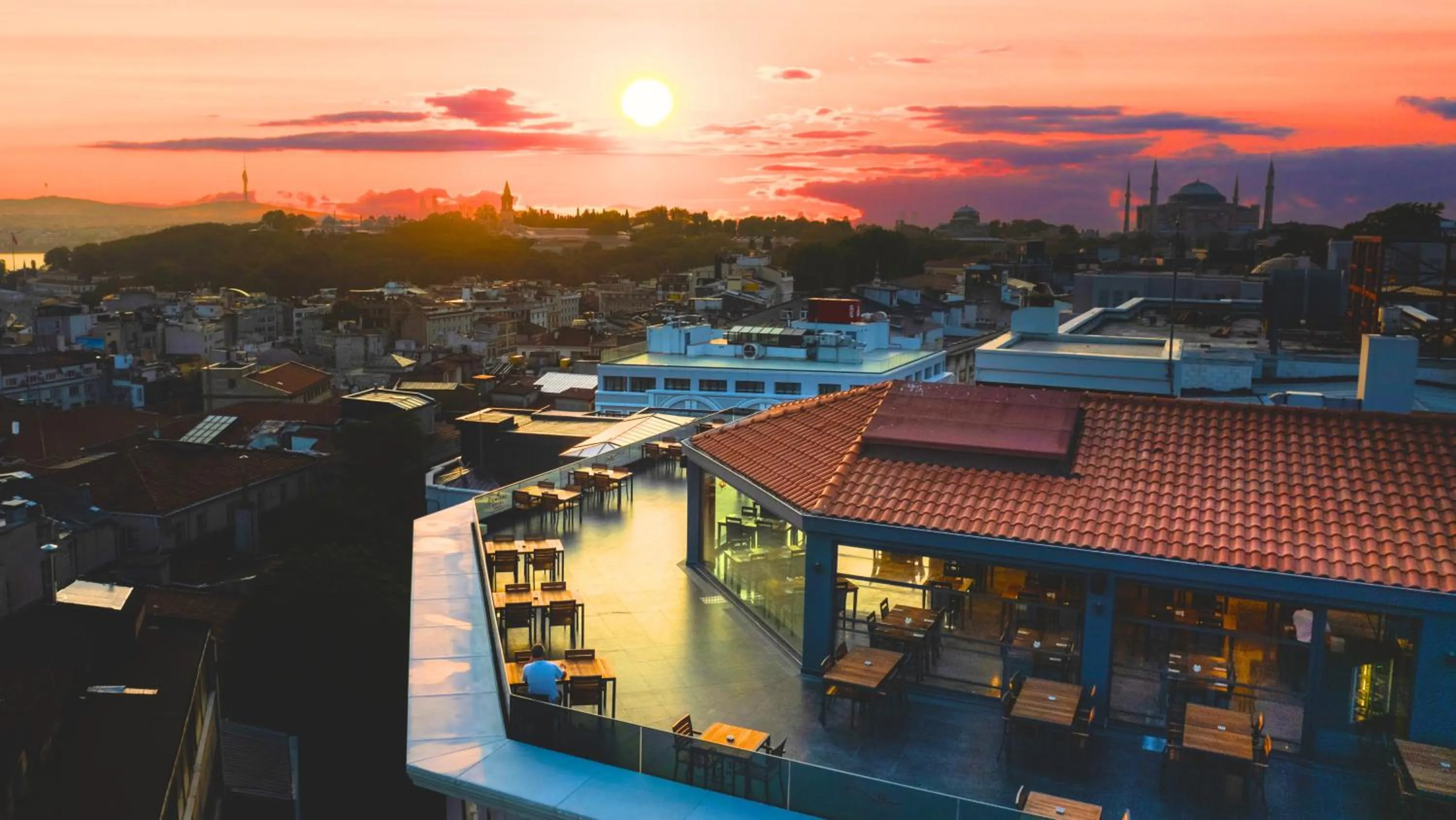 Restaurant/places to eat in Demiray Hotel Old City