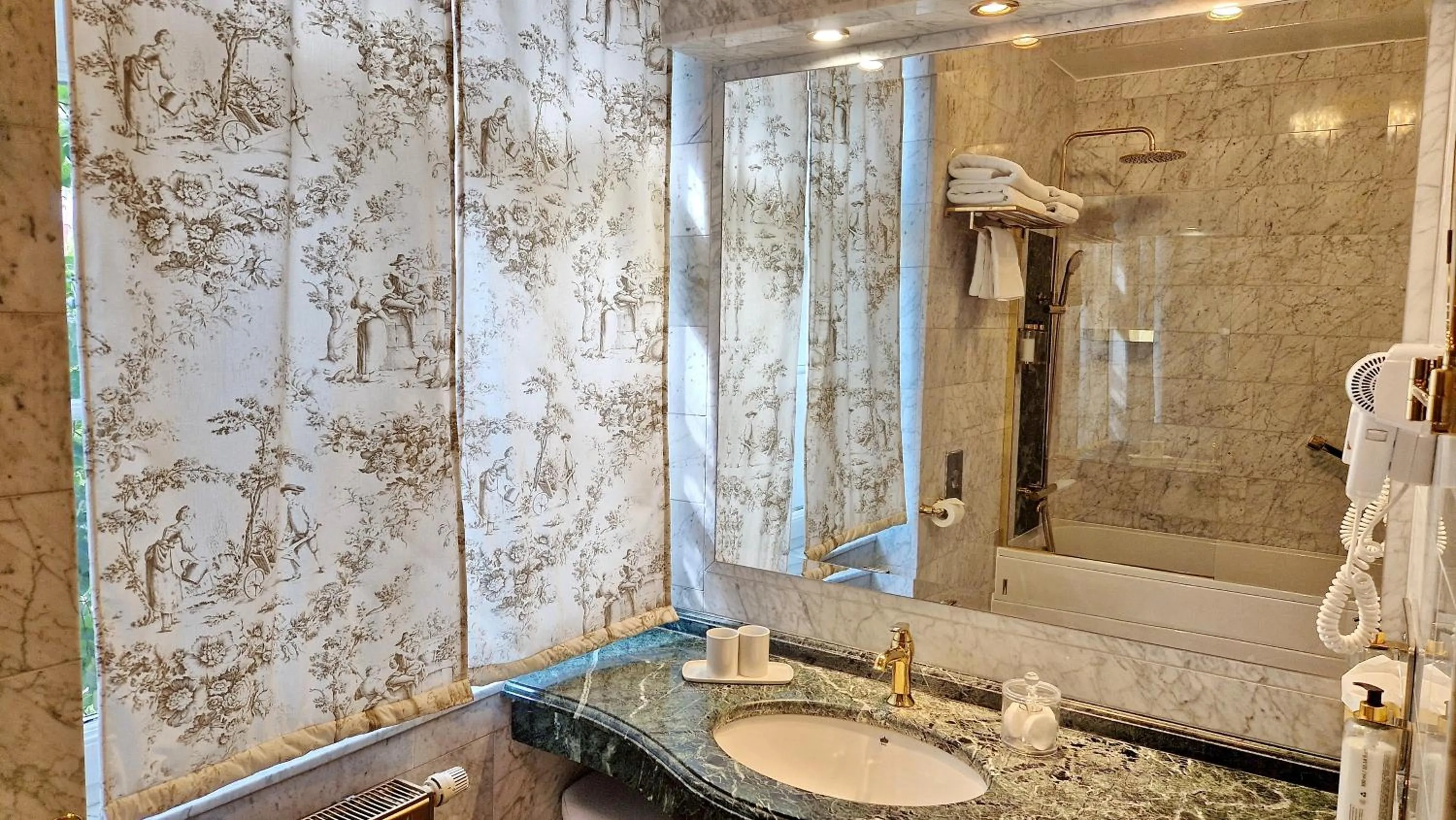 Bathroom in Podewils Old Town Gdansk