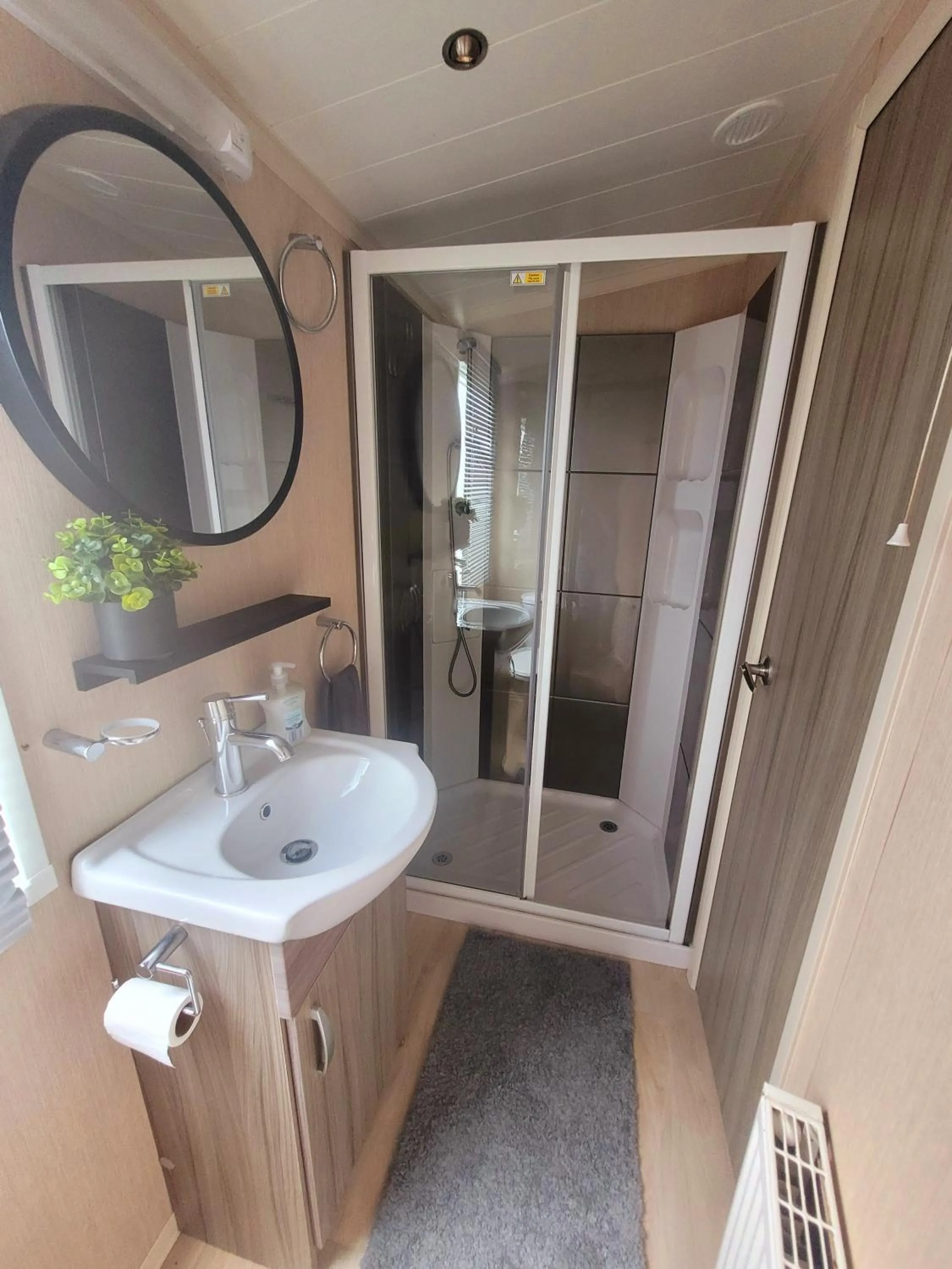 Golden Palm Getaway's PG143