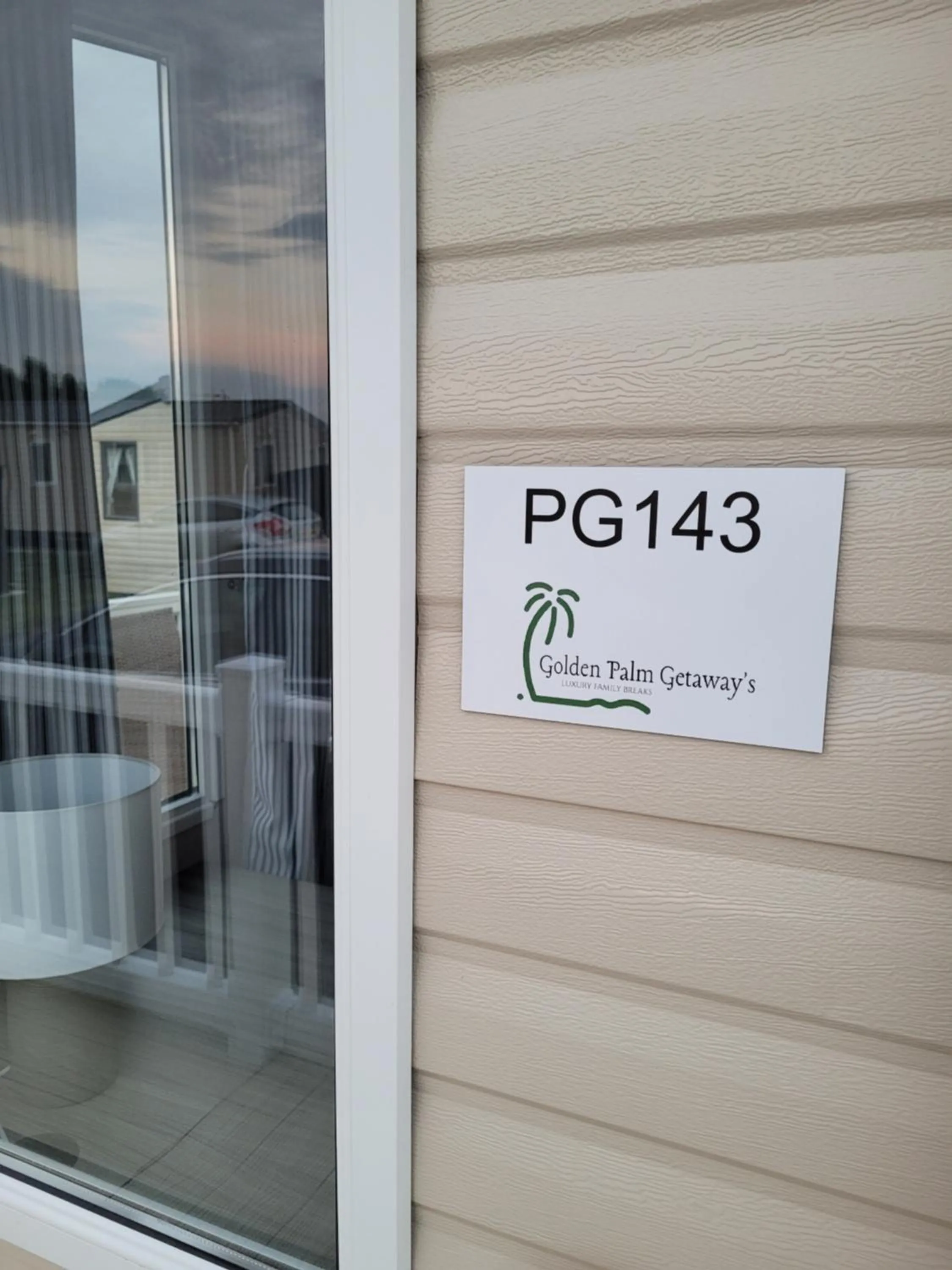 Property building in Golden Palm Getaway's PG143