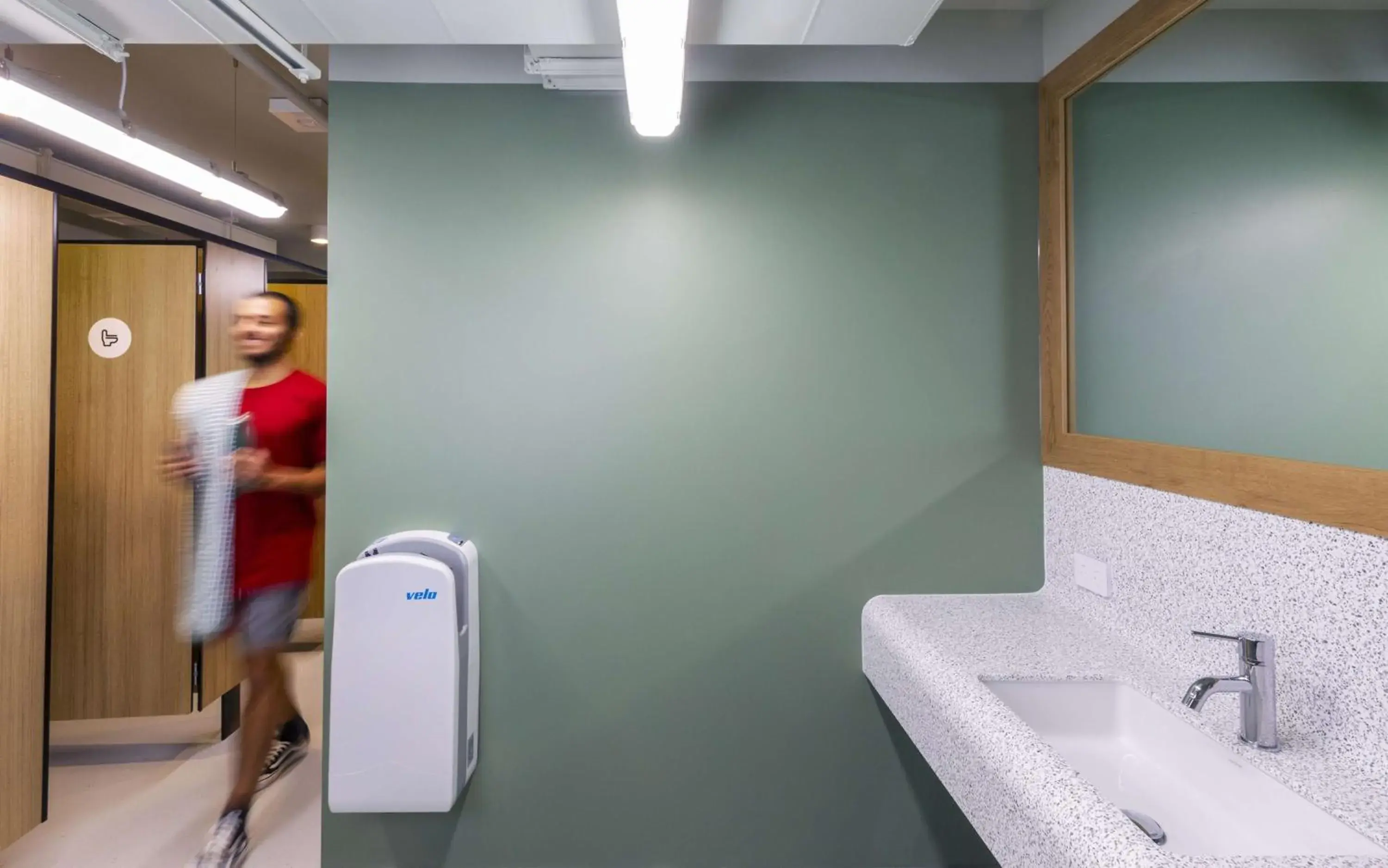 Property building in LyLo Auckland Hotel Property building in LyLo Auckland Hotel