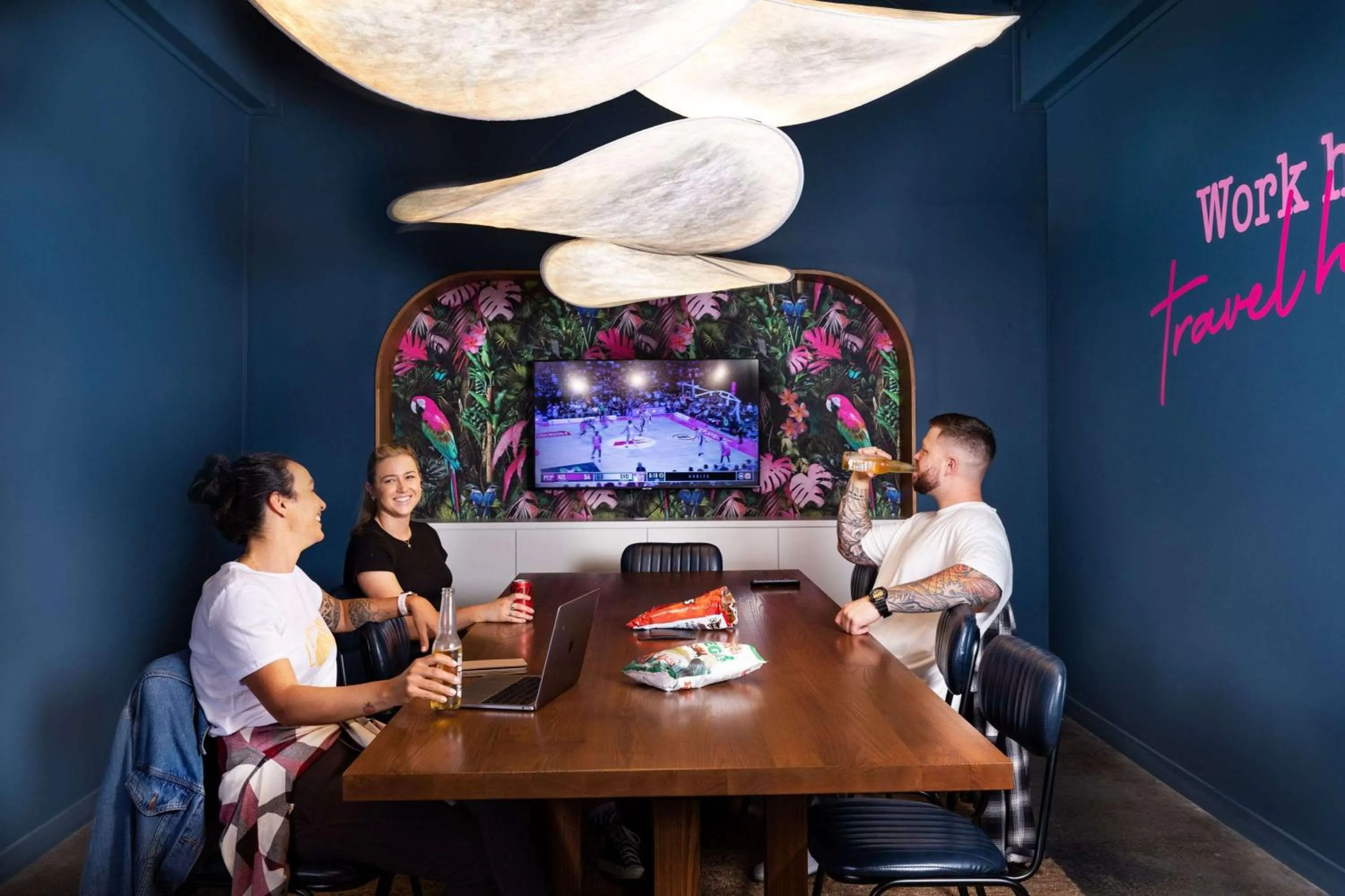 Meeting/conference room in LyLo Auckland Hotel