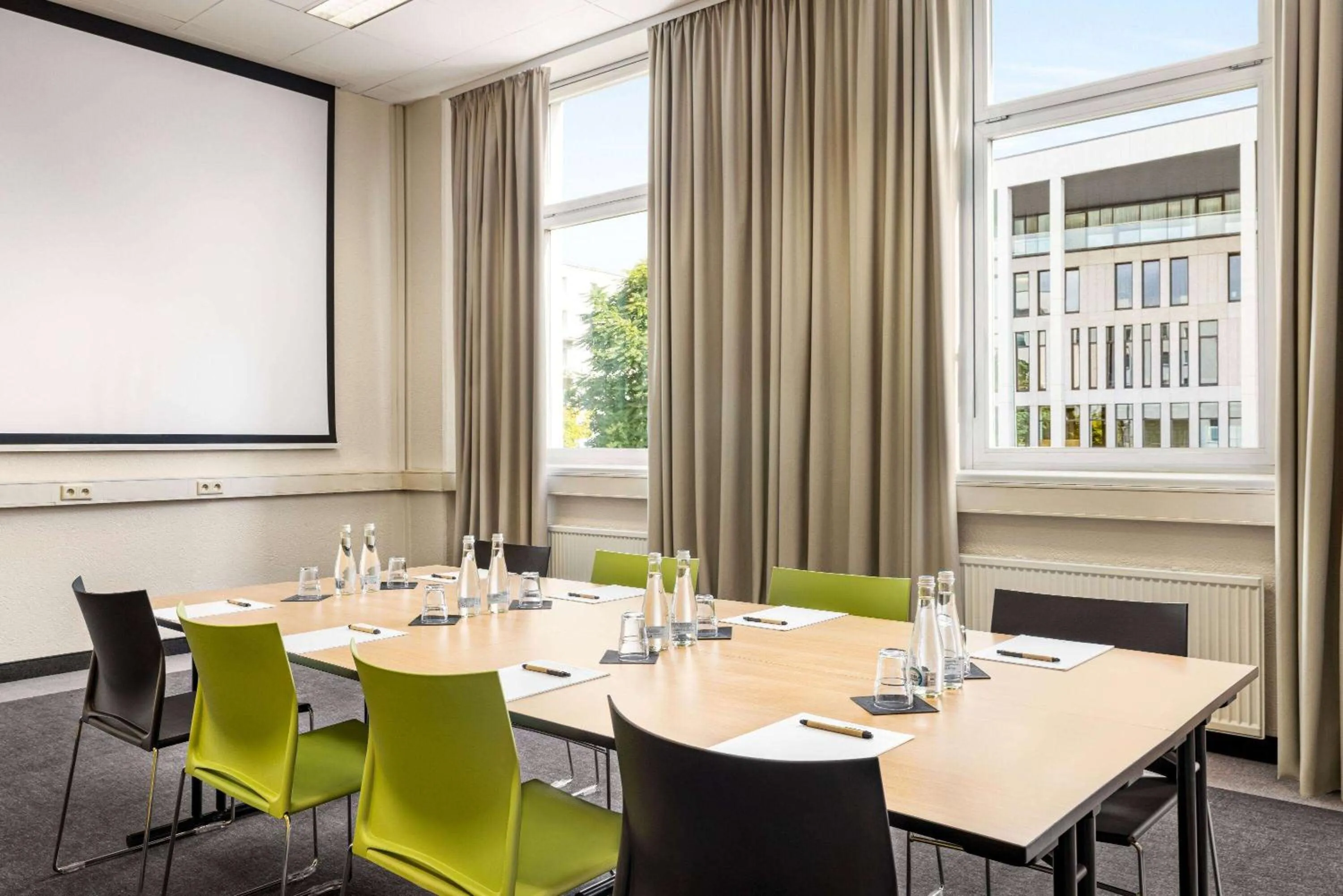 Meeting/conference room in Vienna House Easy by Wyndham Cracow