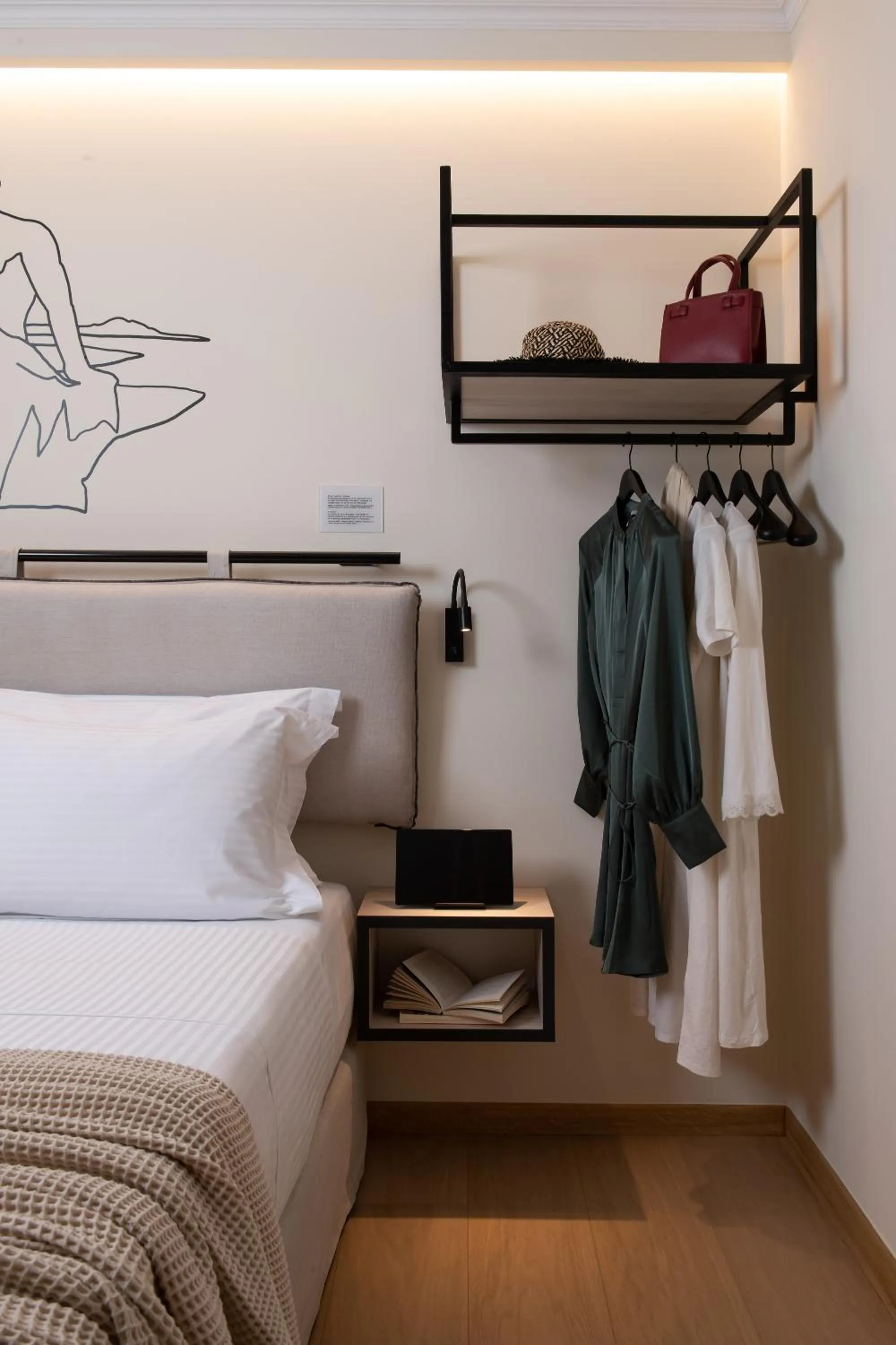 Bed in Epoch House & The Orange Shop - Adults Only