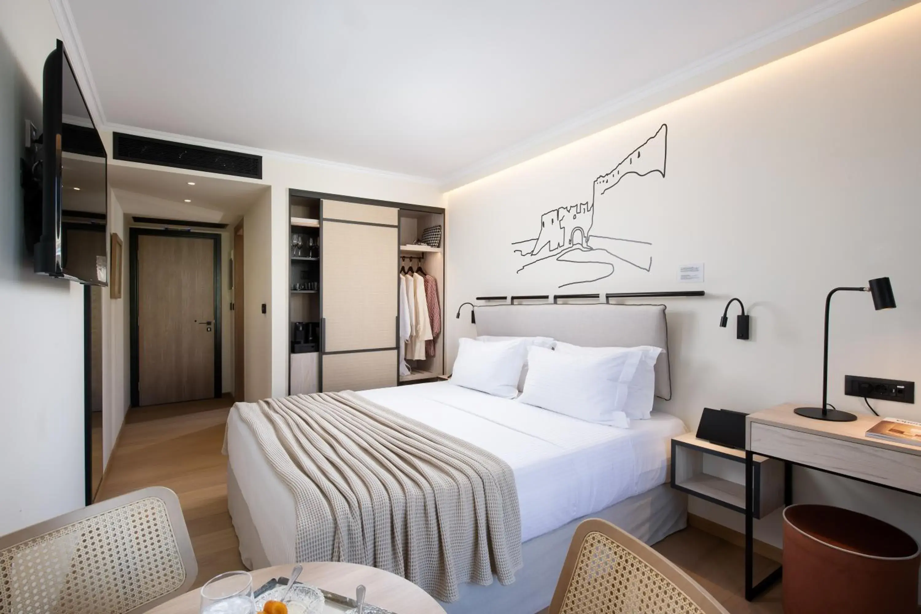 TV and multimedia, Bed in Epoch House & The Orange Shop - Adults Only TV and multimedia, Bed in Epoch House & The Orange Shop - Adults Only