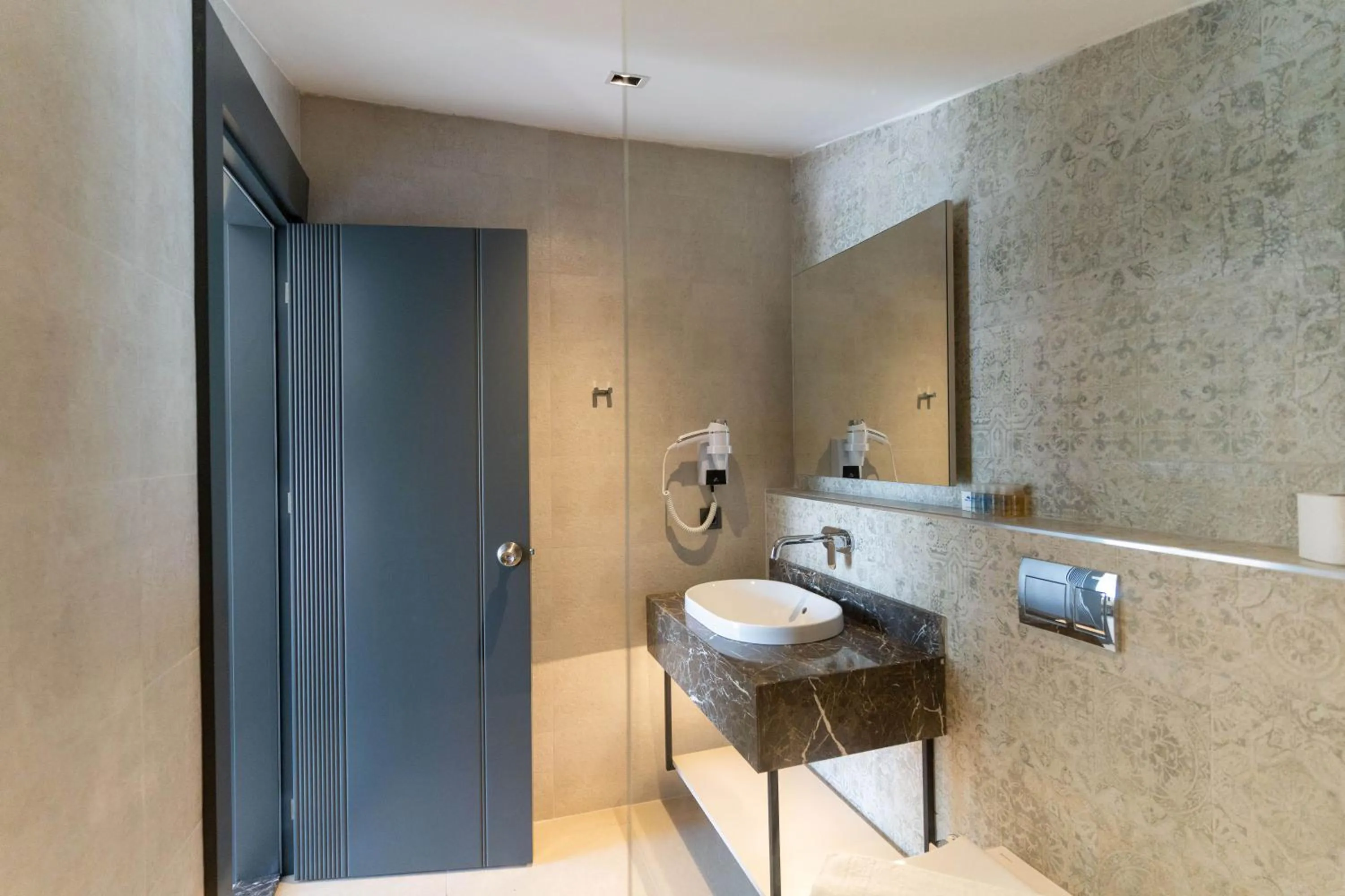 Bathroom in SeaTown Hotel