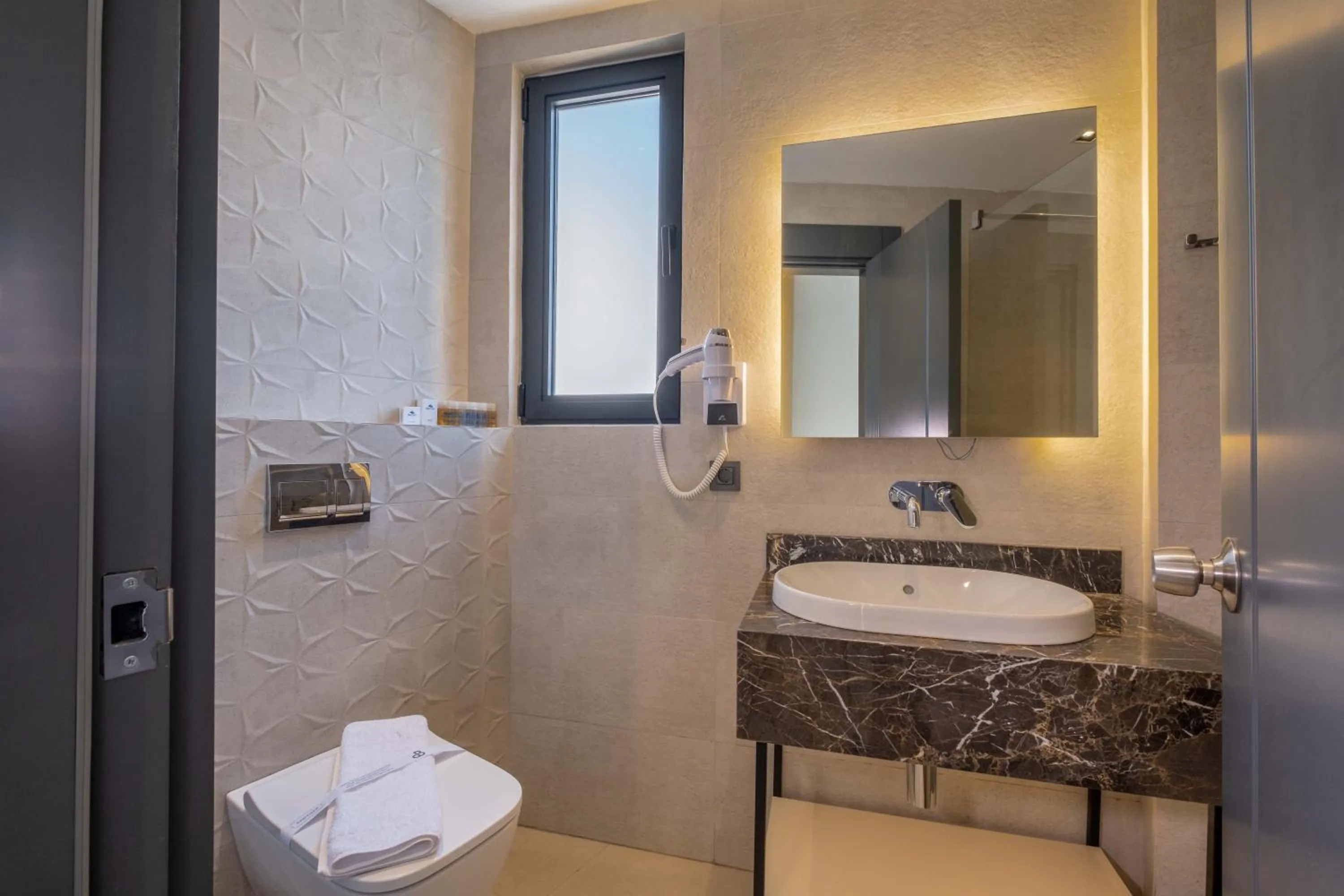 Bathroom in SeaTown Hotel