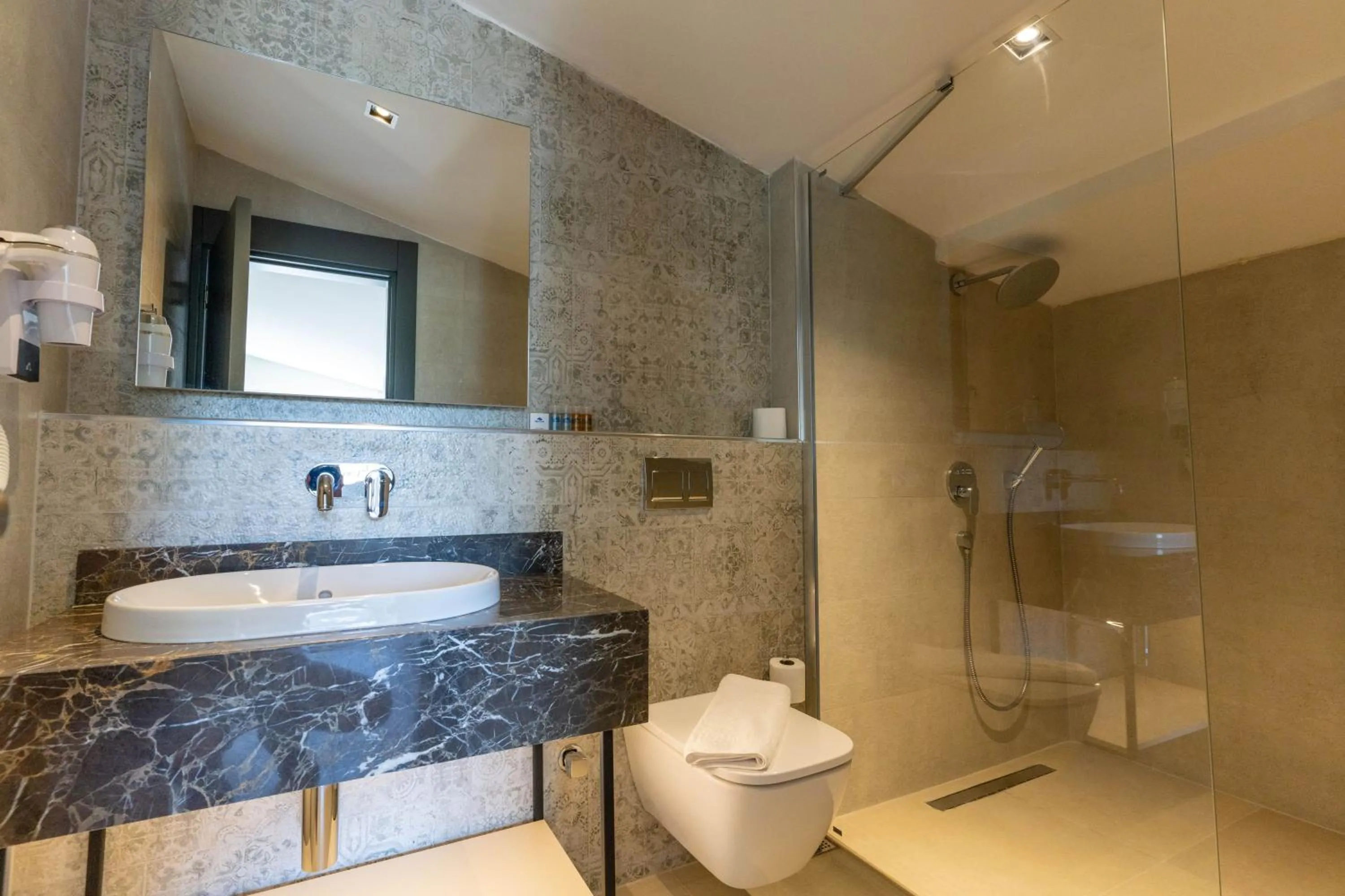 Bathroom in SeaTown Hotel