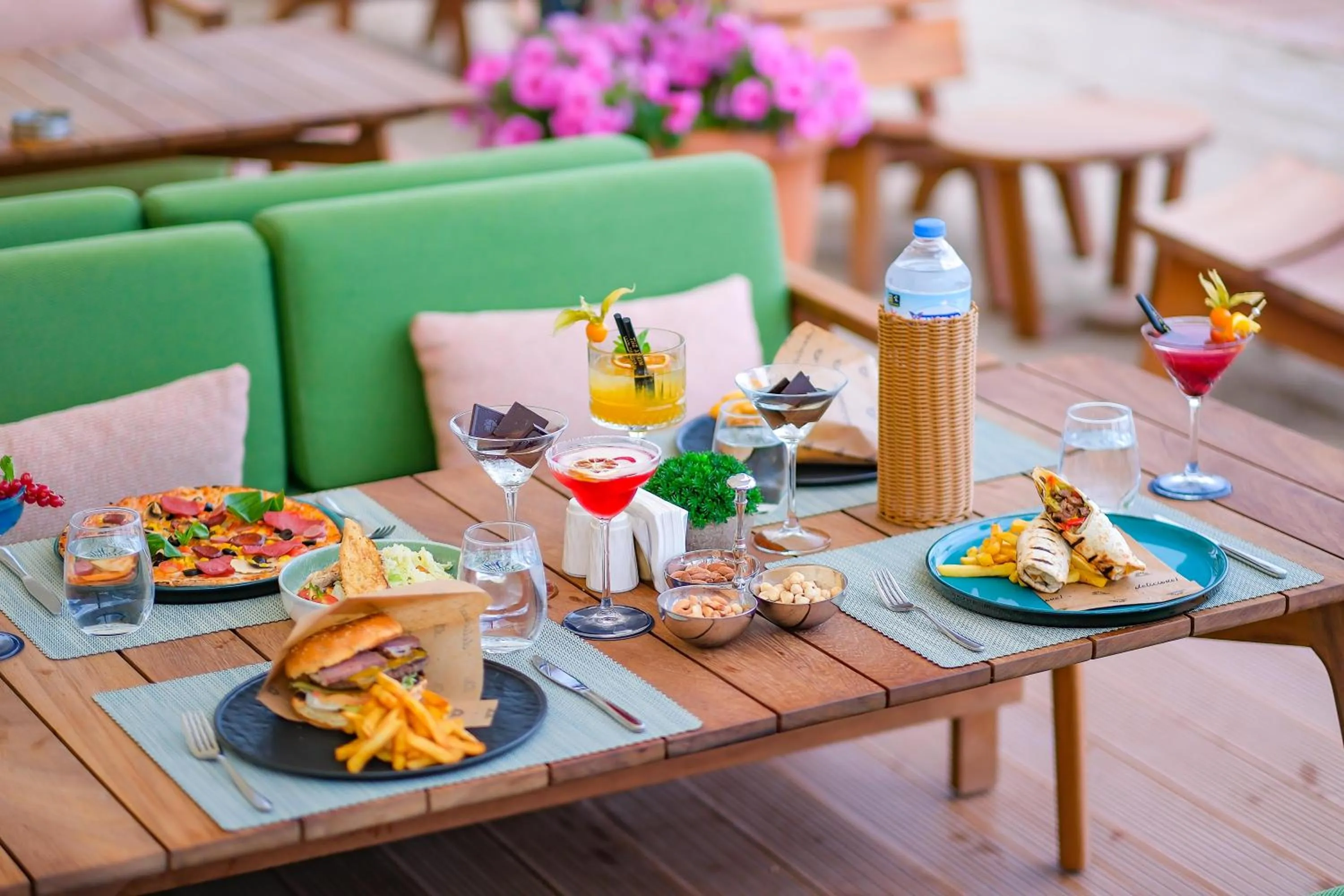 Restaurant/places to eat in The Arkin Iskele