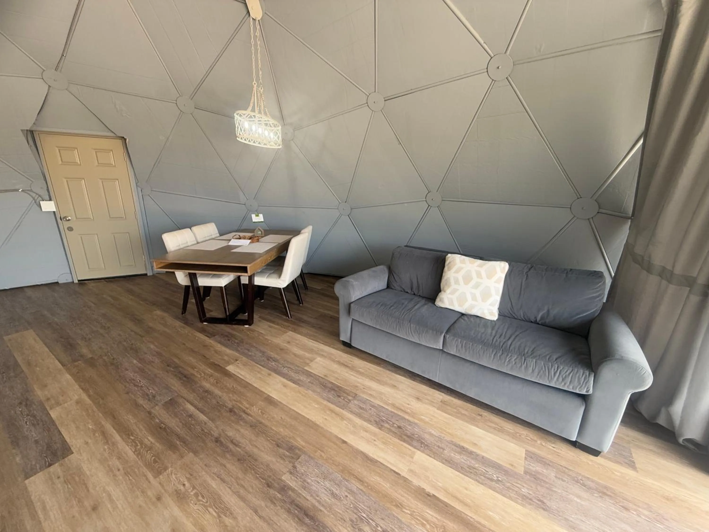 Living room in Bryce Glamp And Camp