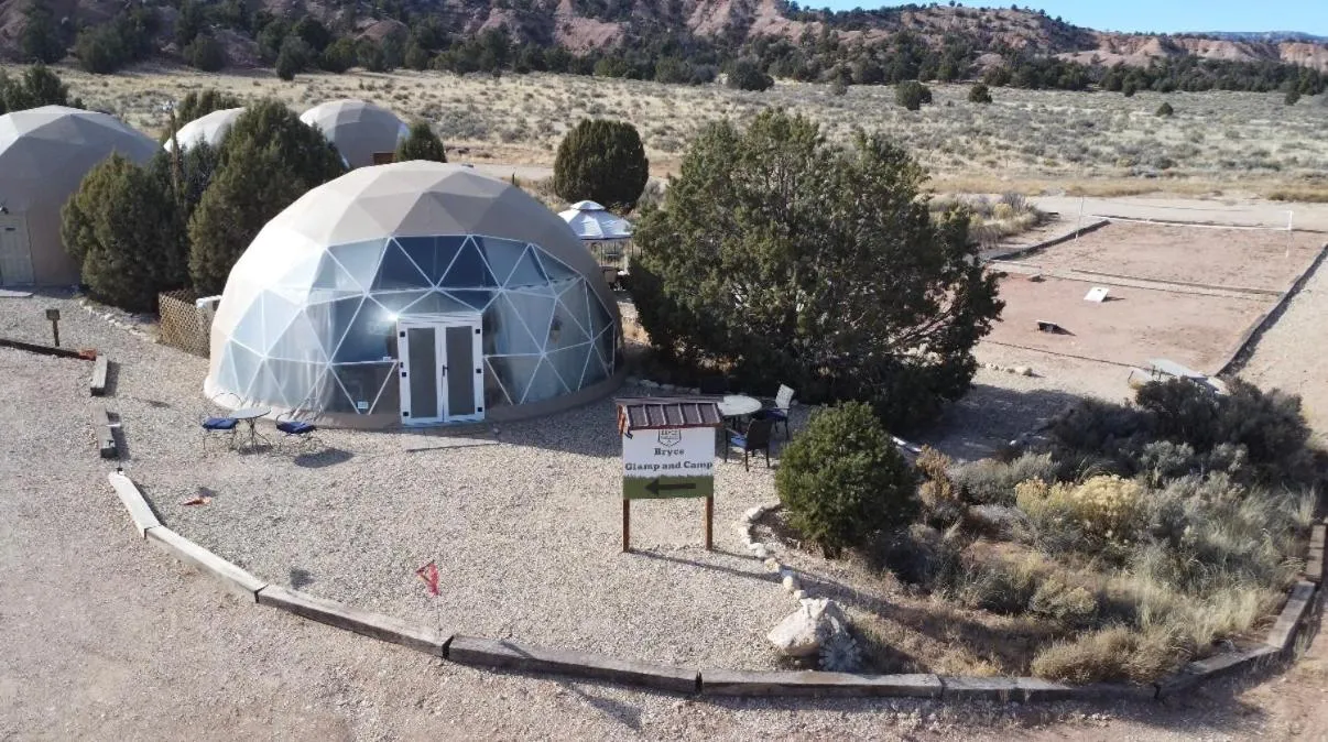 Property building in Bryce Glamp And Camp