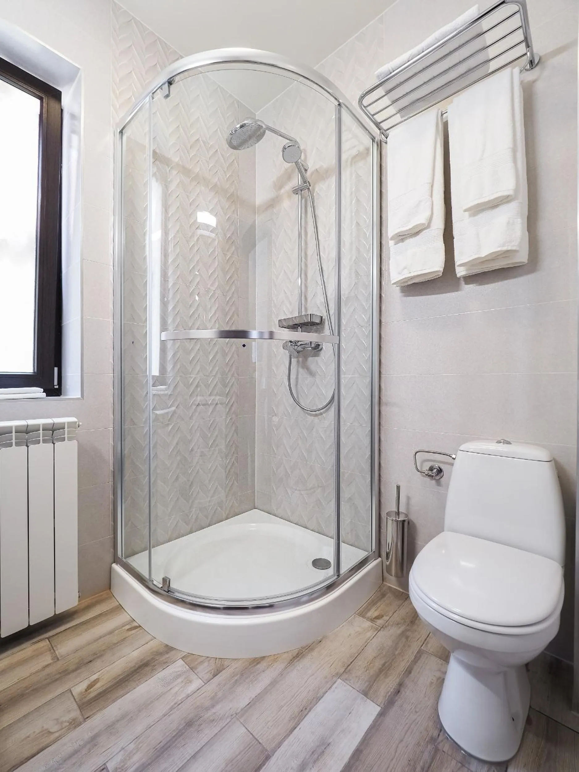 Shower in Boutique Central