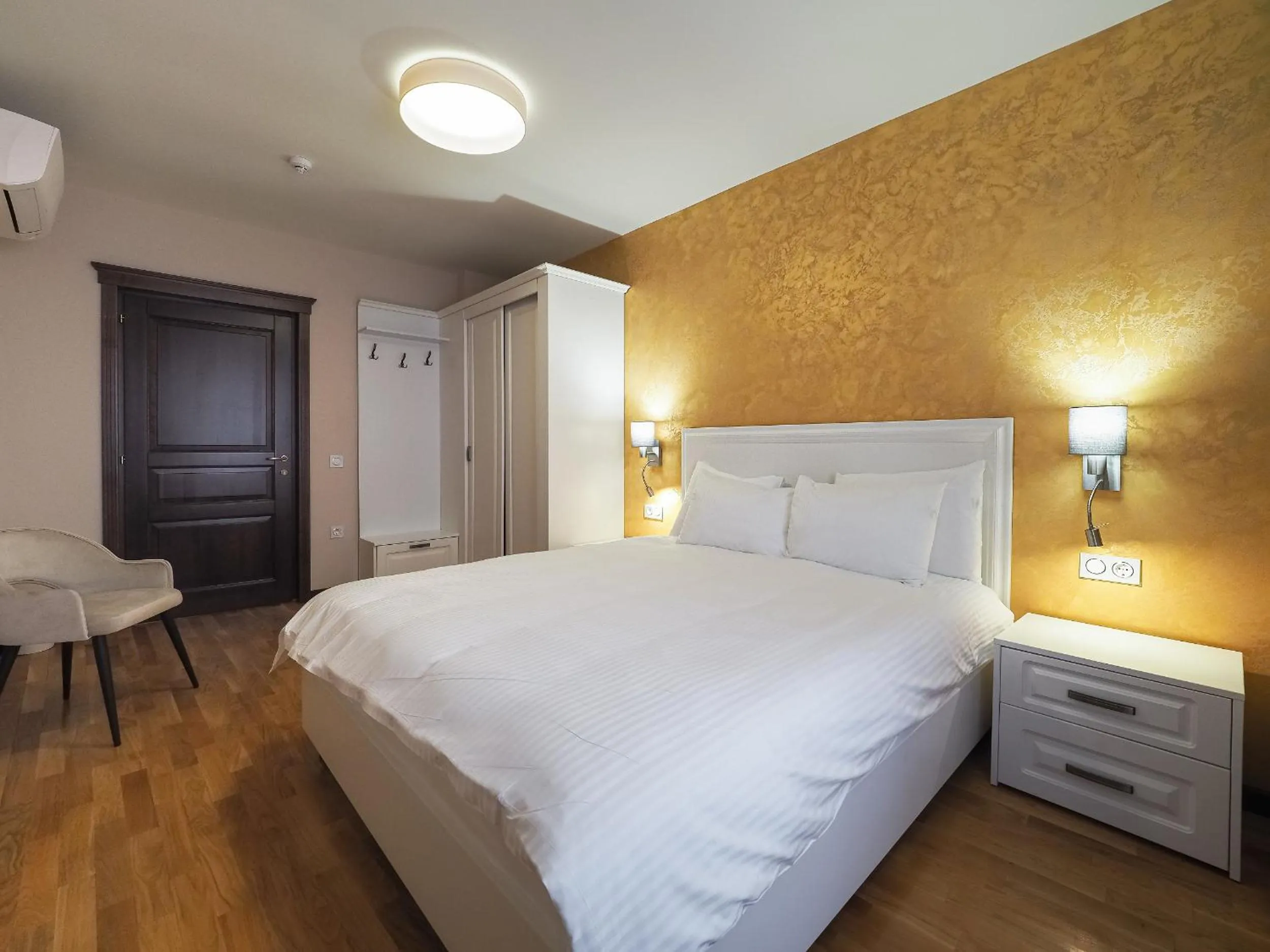 Bedroom, Bed in Boutique Central