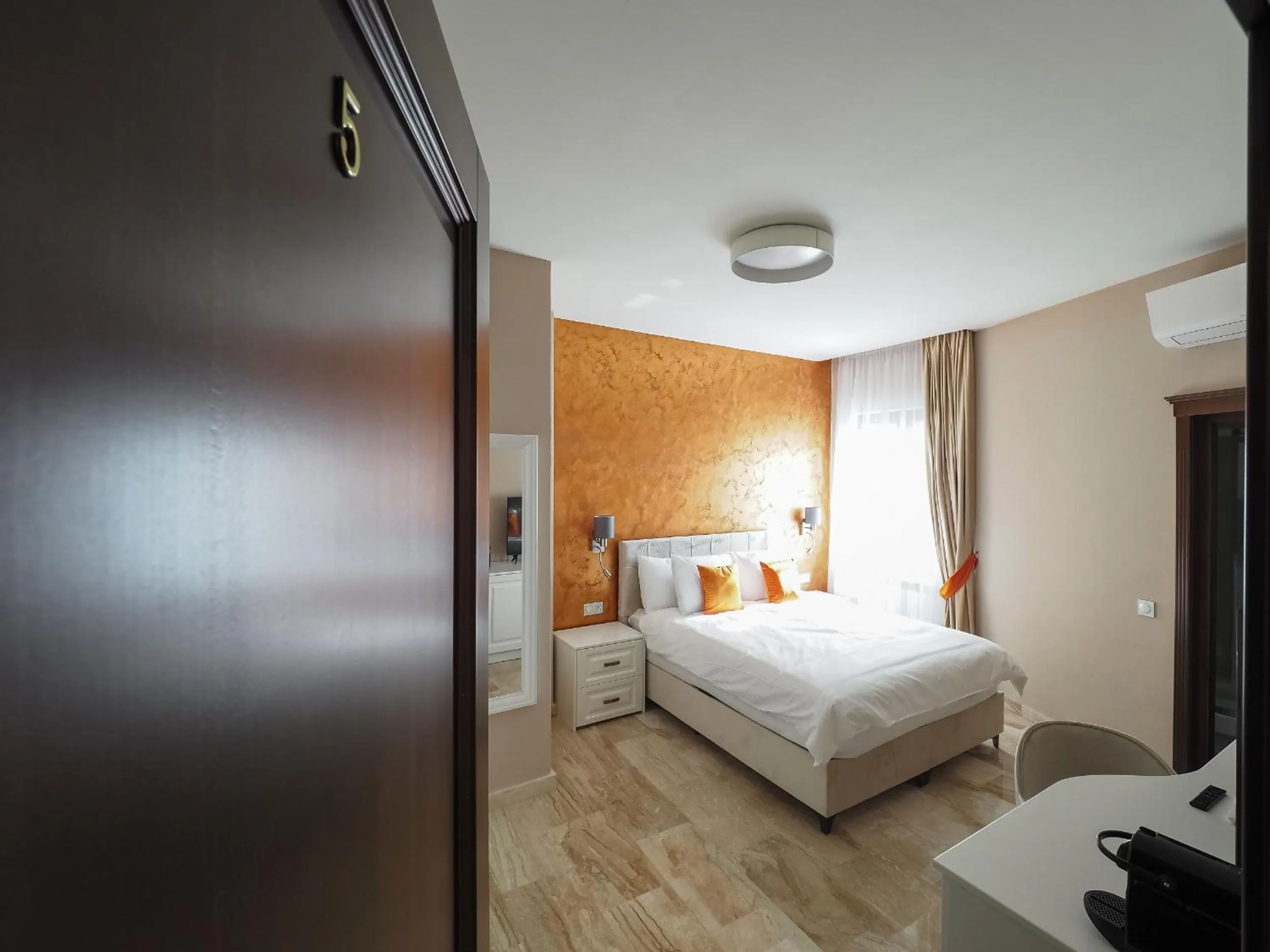 Bed in Boutique Central