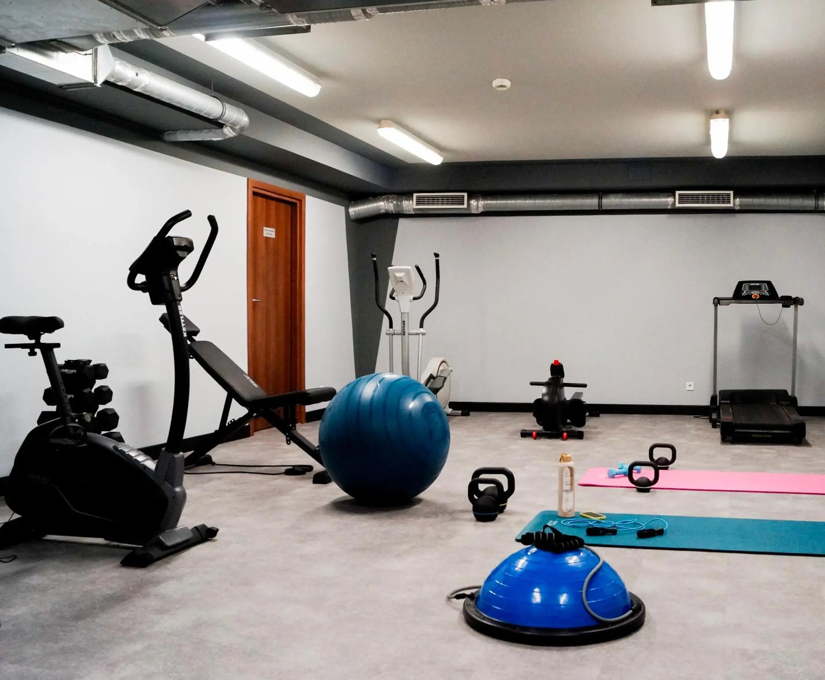 Fitness centre/facilities in Hotel Wyspiański Fitness centre/facilities in Hotel Wyspiański