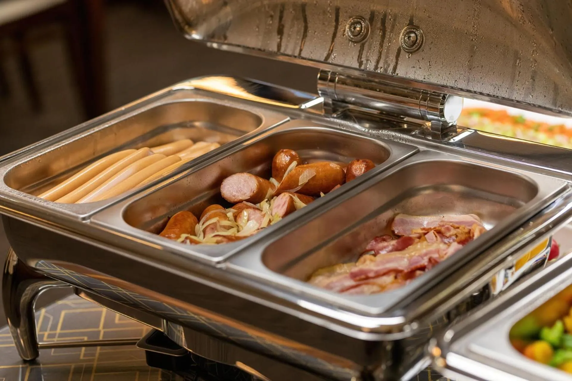 Food and drinks in Villa Angela