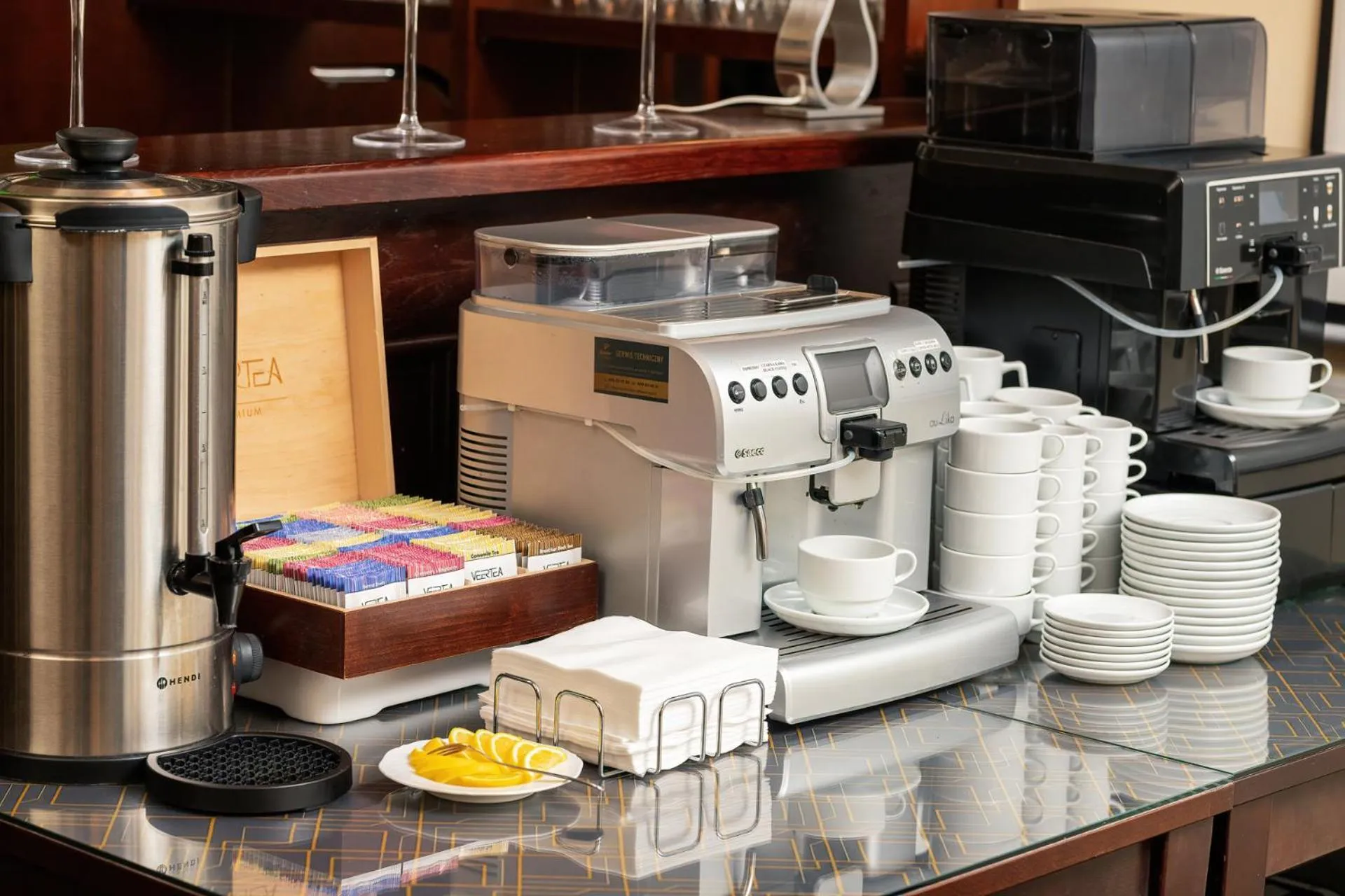 Restaurant/places to eat in Villa Angela