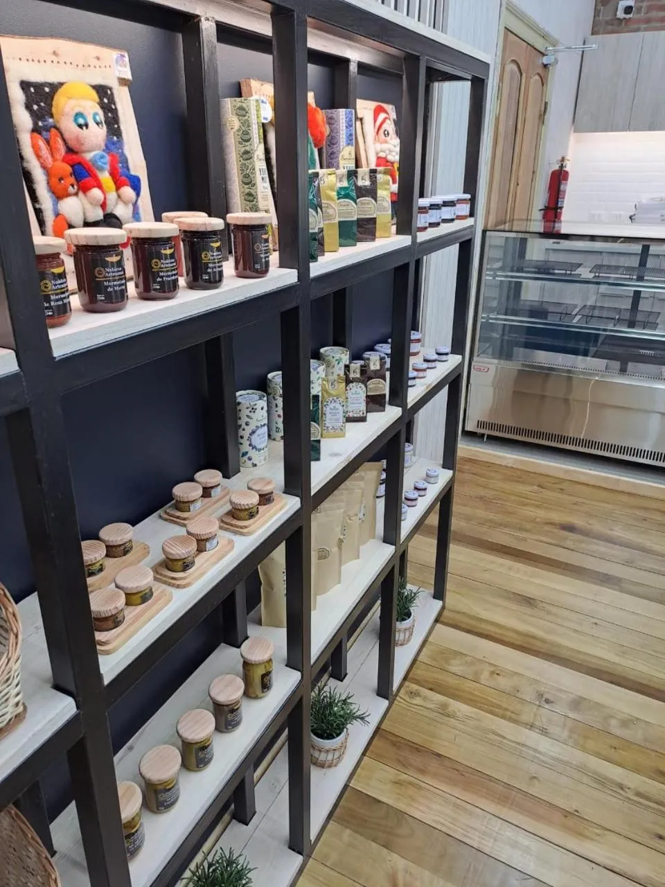 On-site shops in Hotel Di Torlaschi