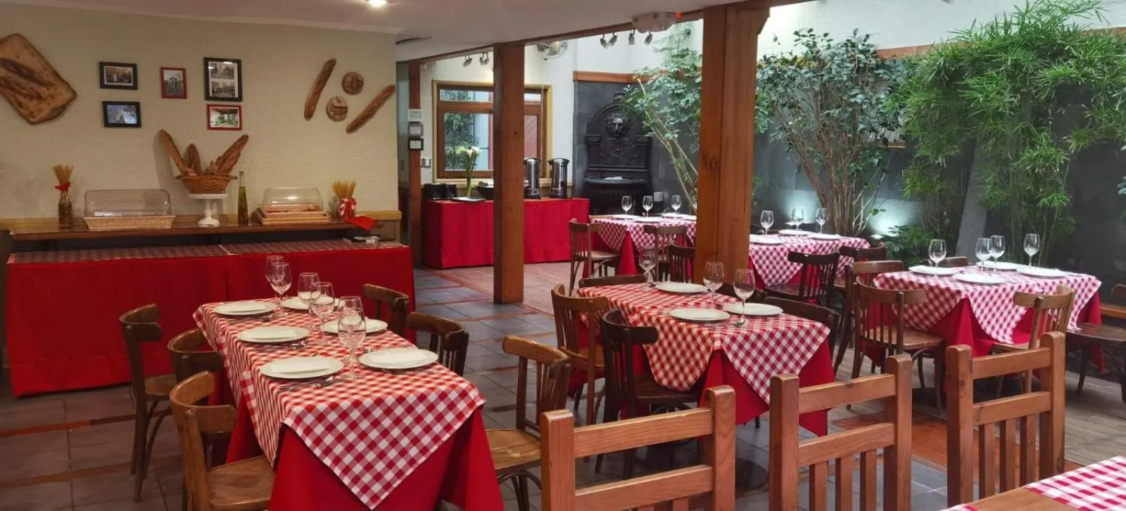 Restaurant/places to eat in Hotel Di Torlaschi