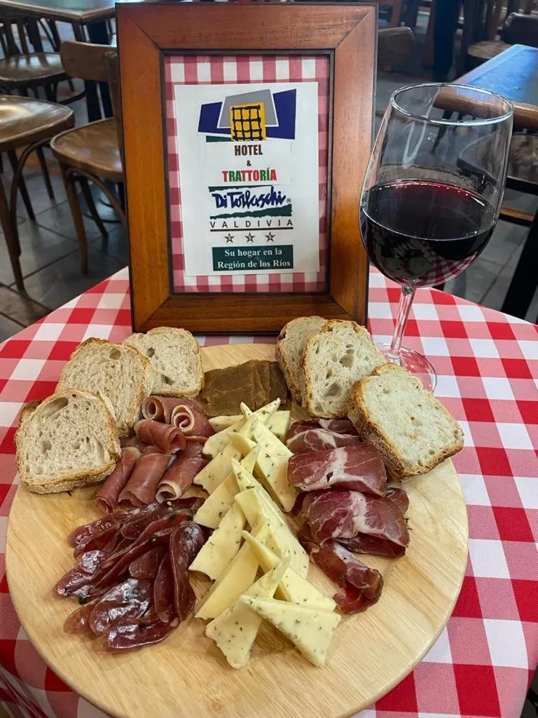 Food and drinks in Hotel Di Torlaschi