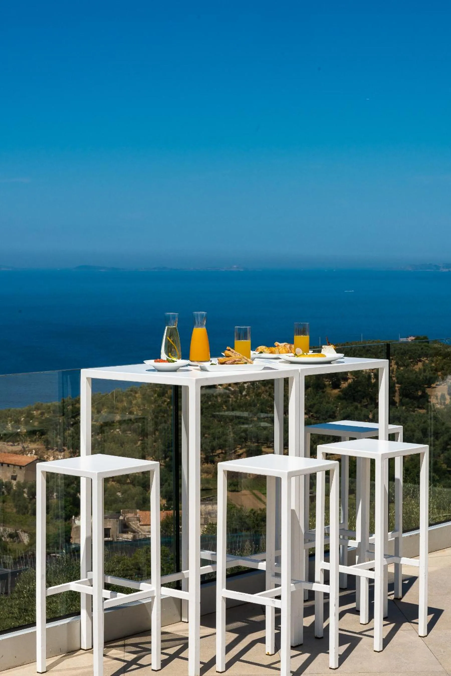 Breakfast in Villa Eliana