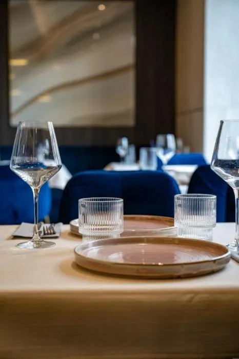 Restaurant/places to eat in Hotel Atrium