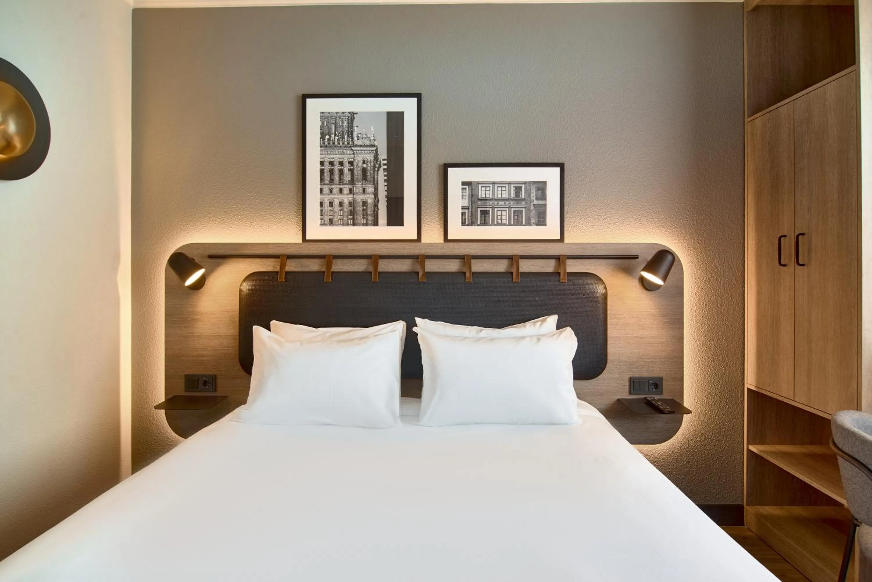 Bed in CAMPANILE PRIME Warszawa Centrum