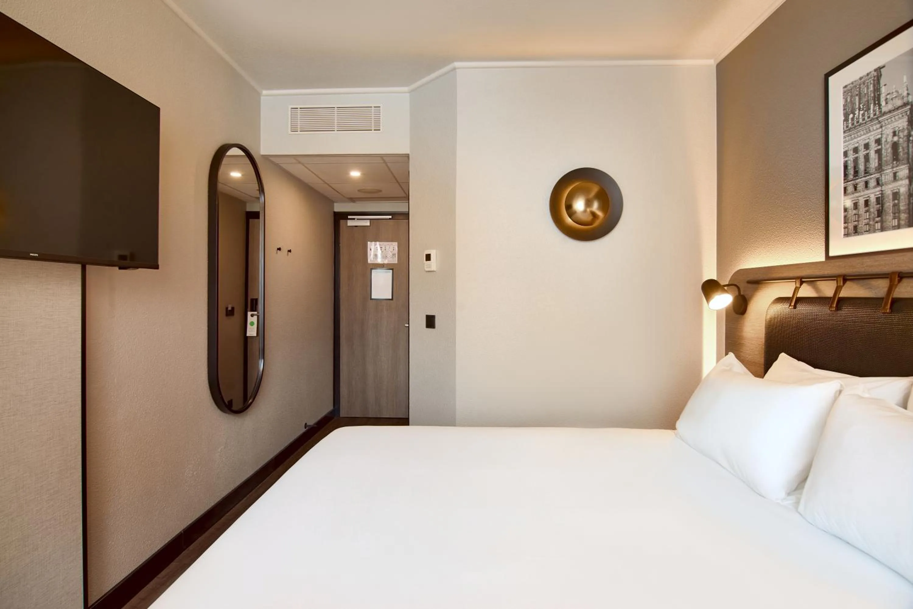 Bed in CAMPANILE PRIME Warszawa Centrum