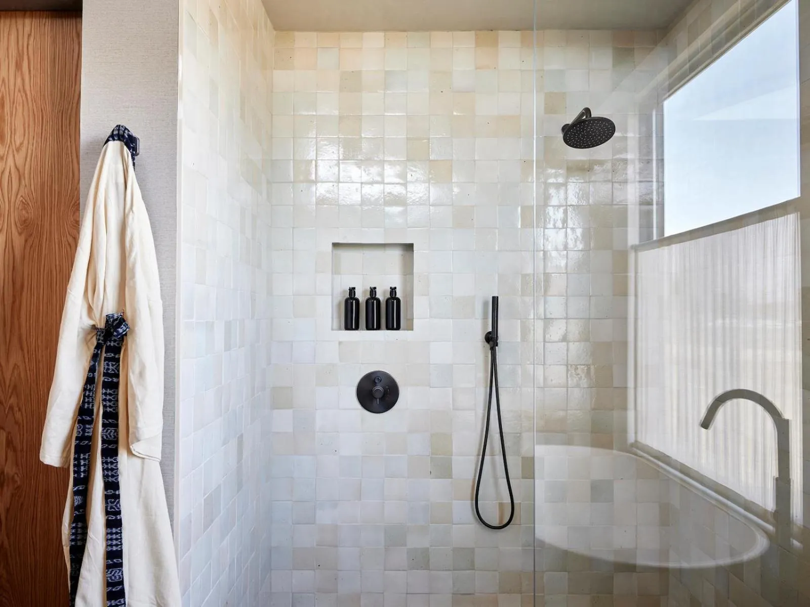 Bathroom in Wildflower Farms, Auberge Collection