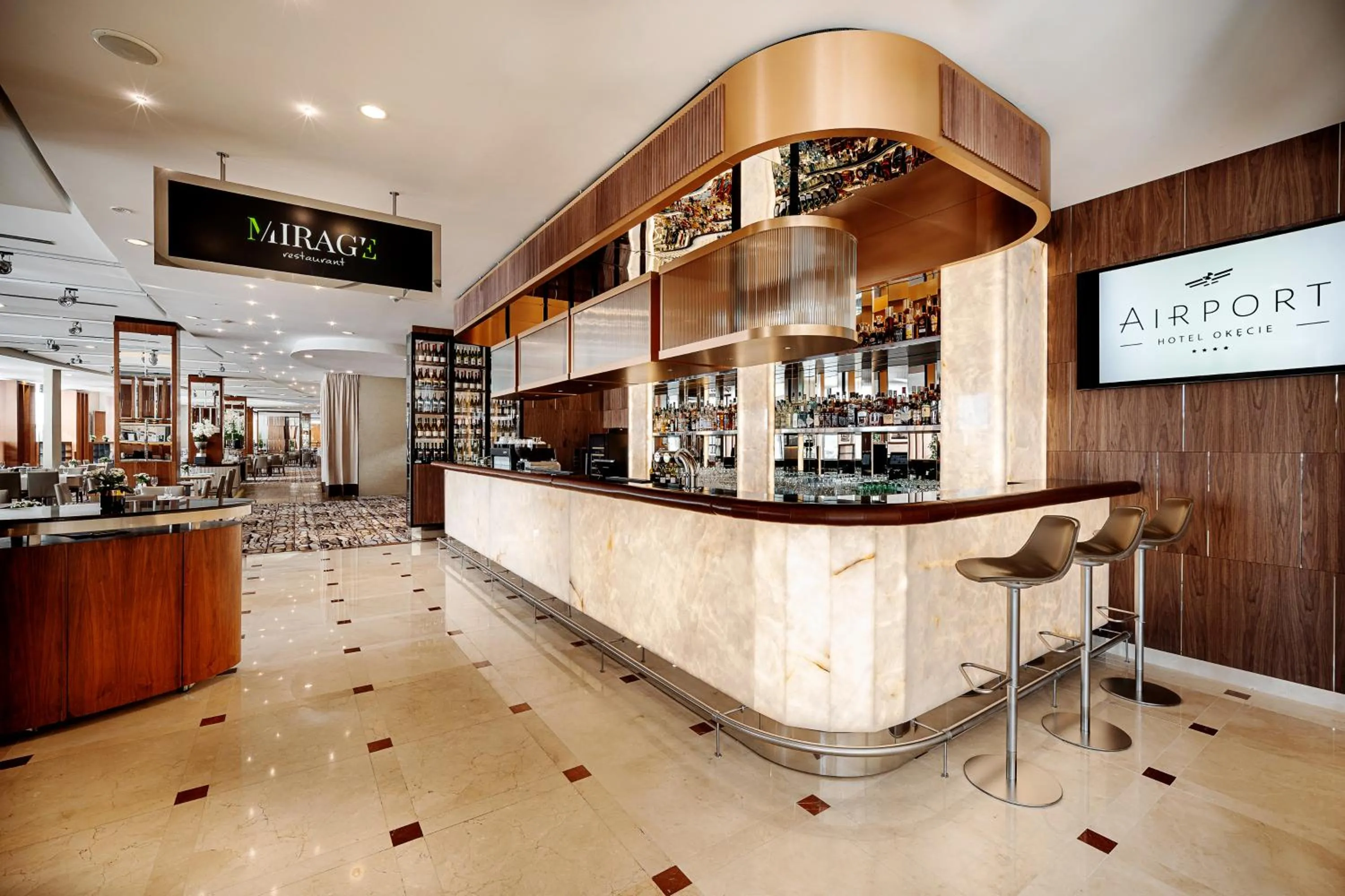 Restaurant/places to eat in Airport Hotel Okęcie