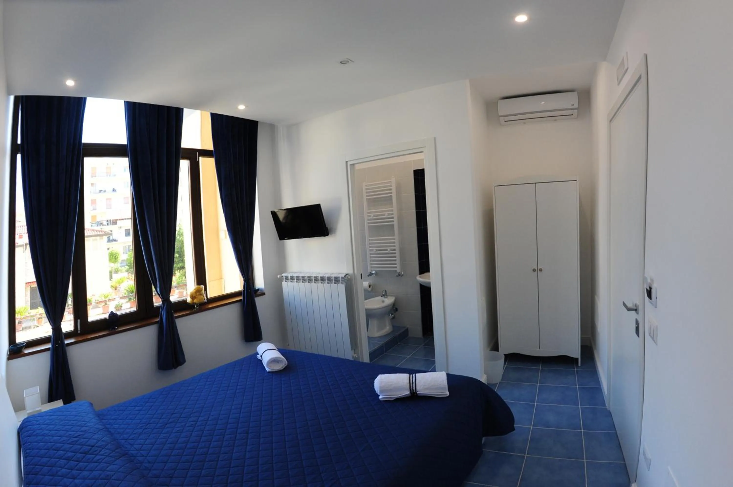 Photo of the whole room, Bed in Al Centro del Golfo