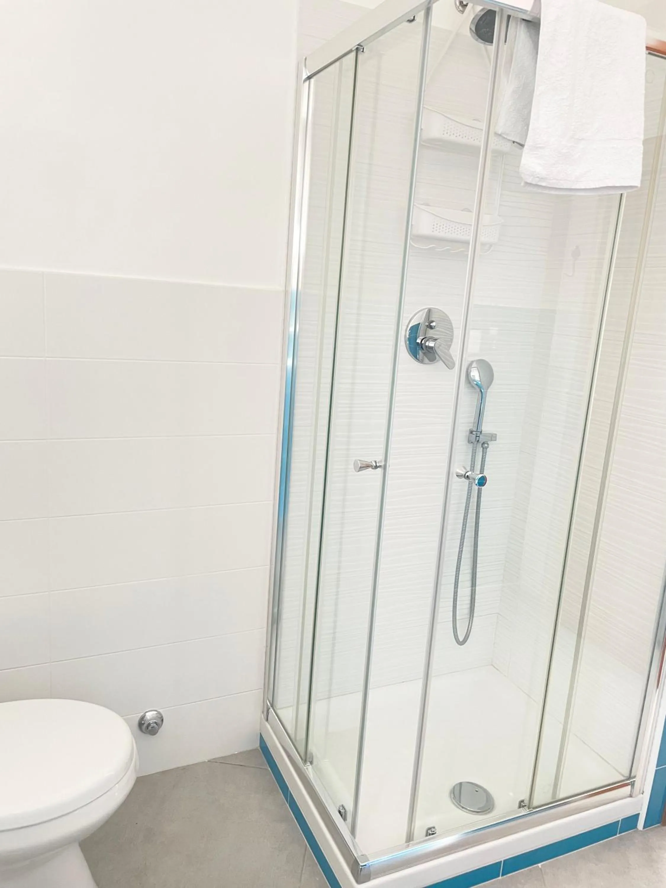 Bathroom in B&B Sunset da carla