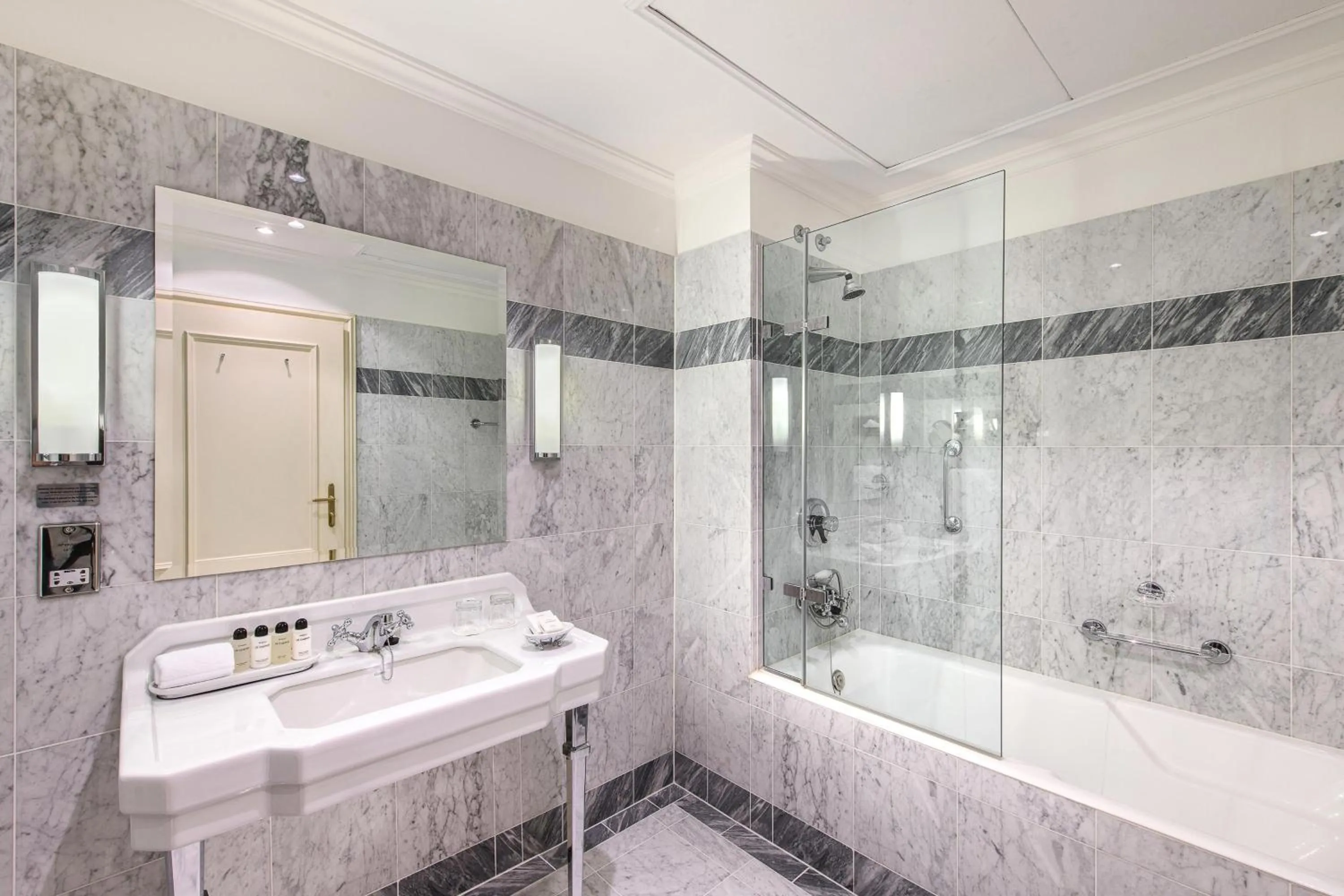 Bathroom in Hotel Bristol, A Luxury Collection Hotel, Warsaw