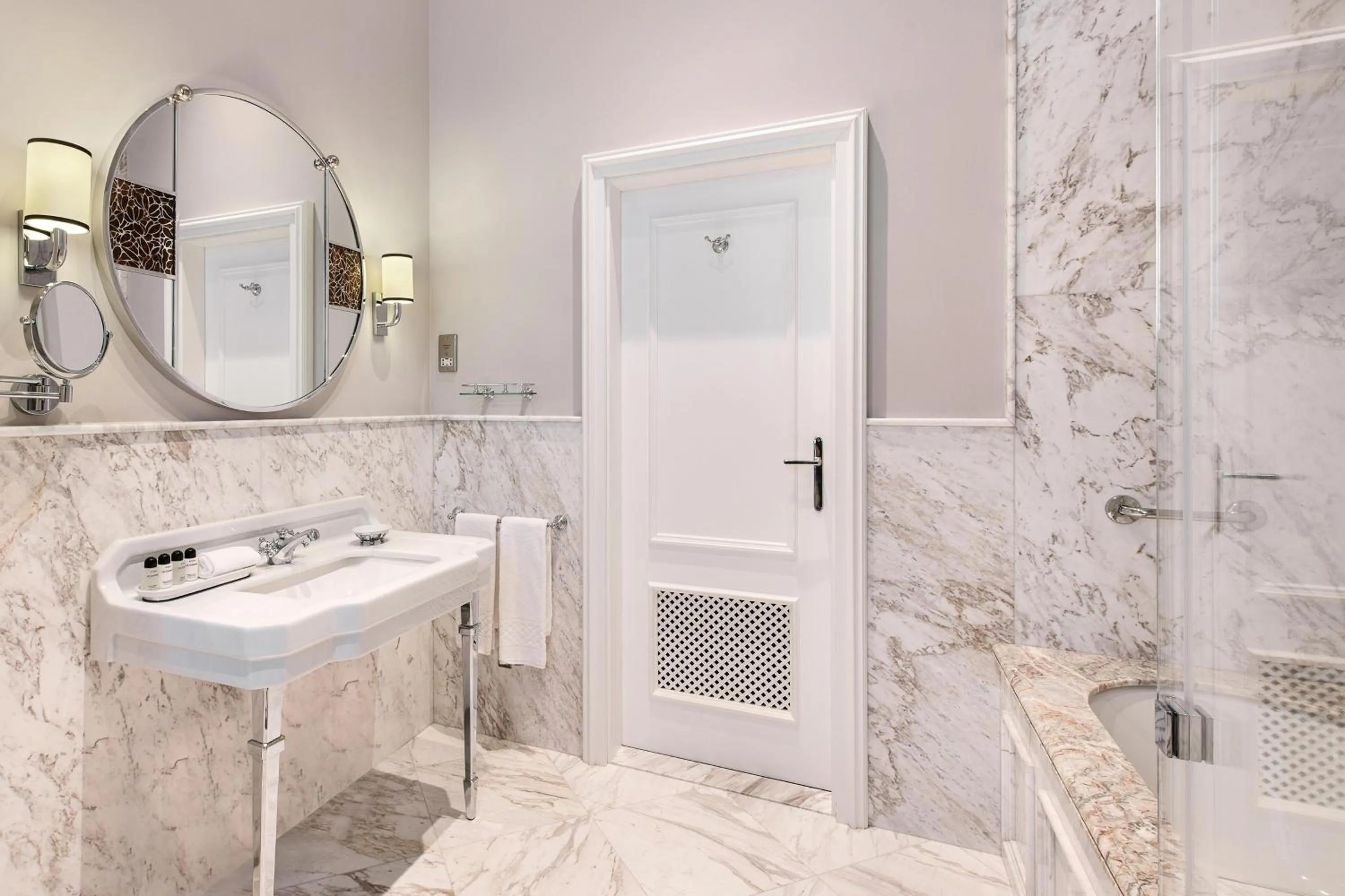 Bathroom in Hotel Bristol, A Luxury Collection Hotel, Warsaw