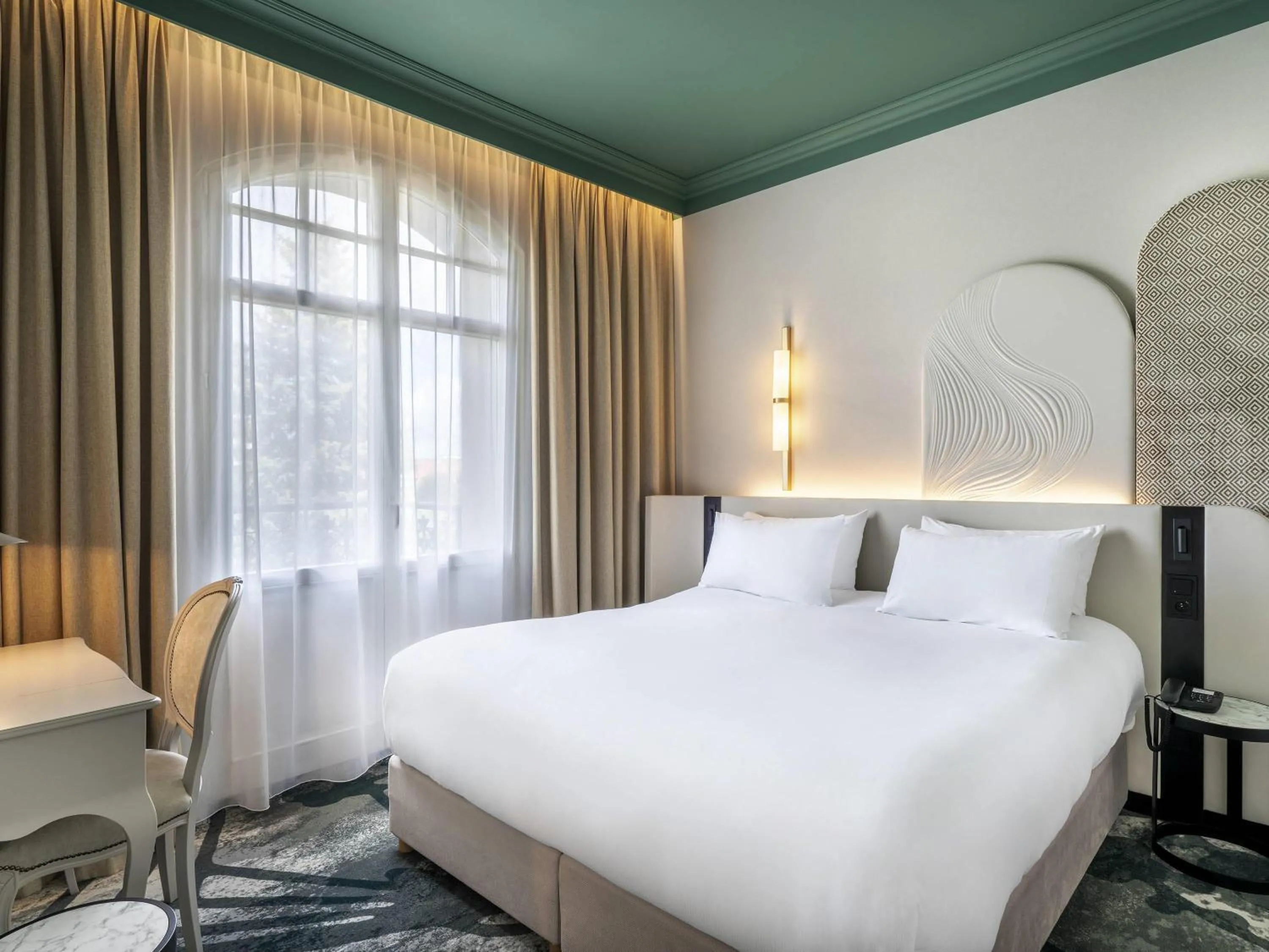 Bedroom, Bed in Rezydent Hotel Sopot - MGallery Collection