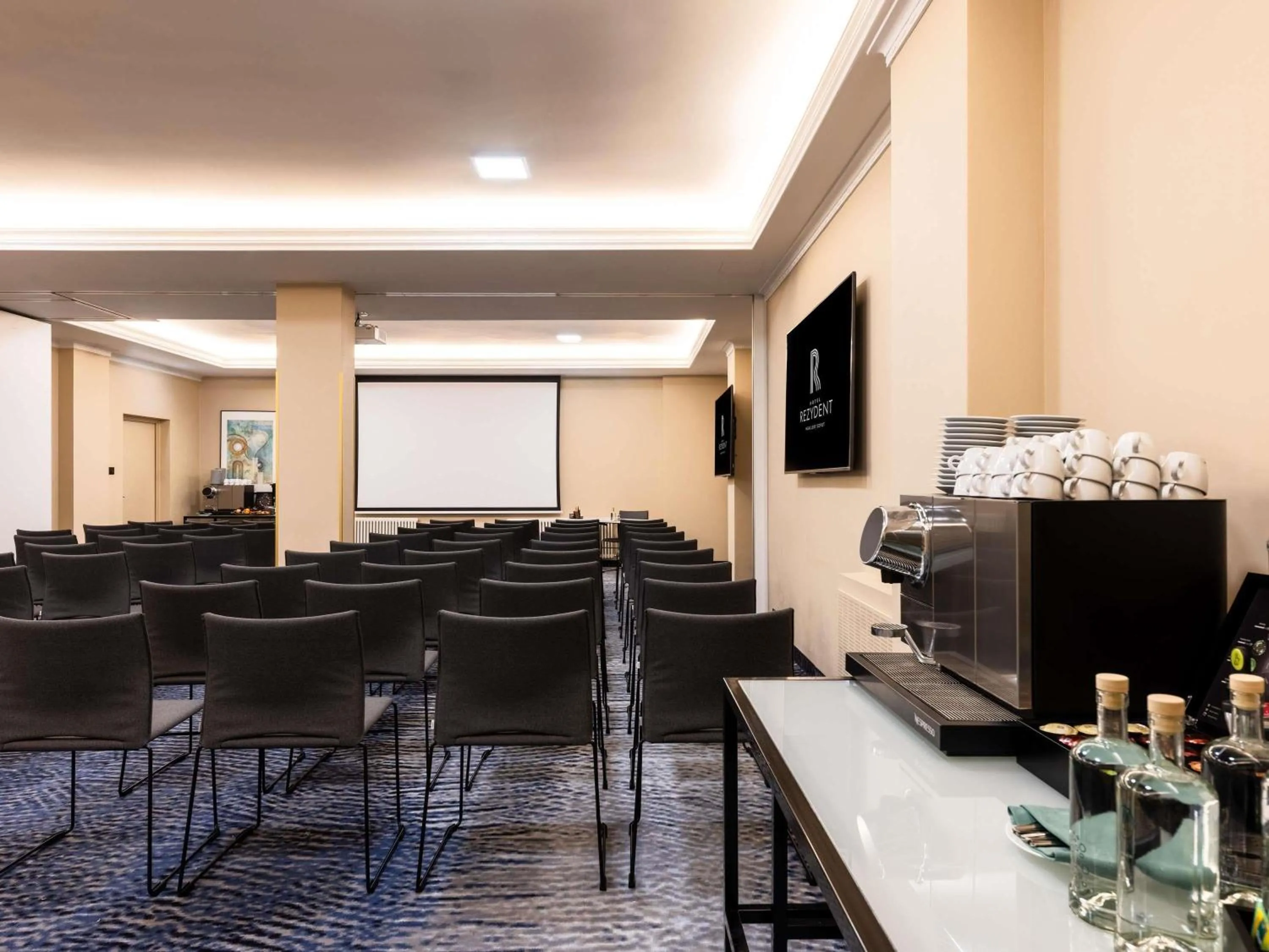 Meeting/conference room in Rezydent Hotel Sopot - MGallery Collection