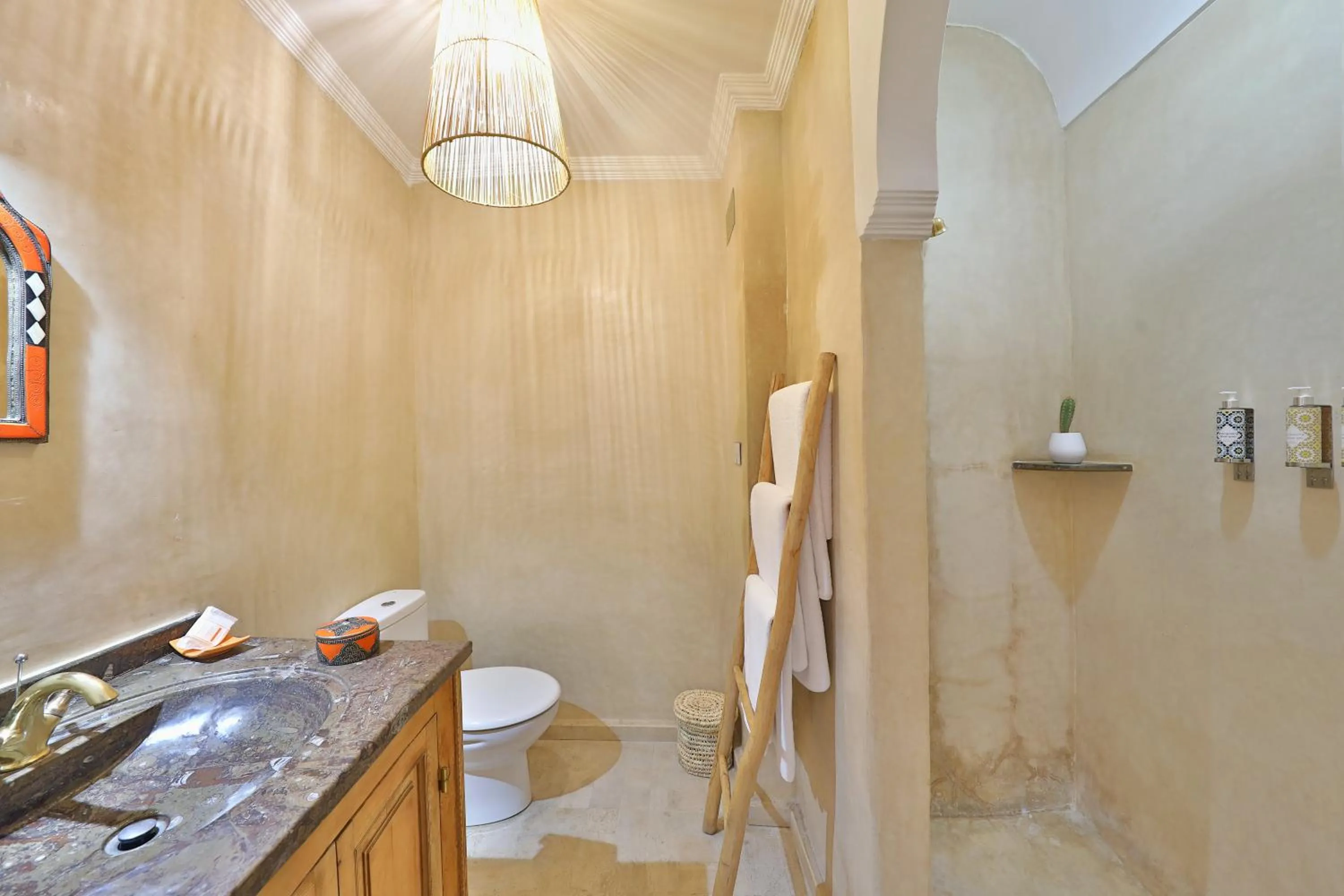 Bathroom in Riad Amya & Spa