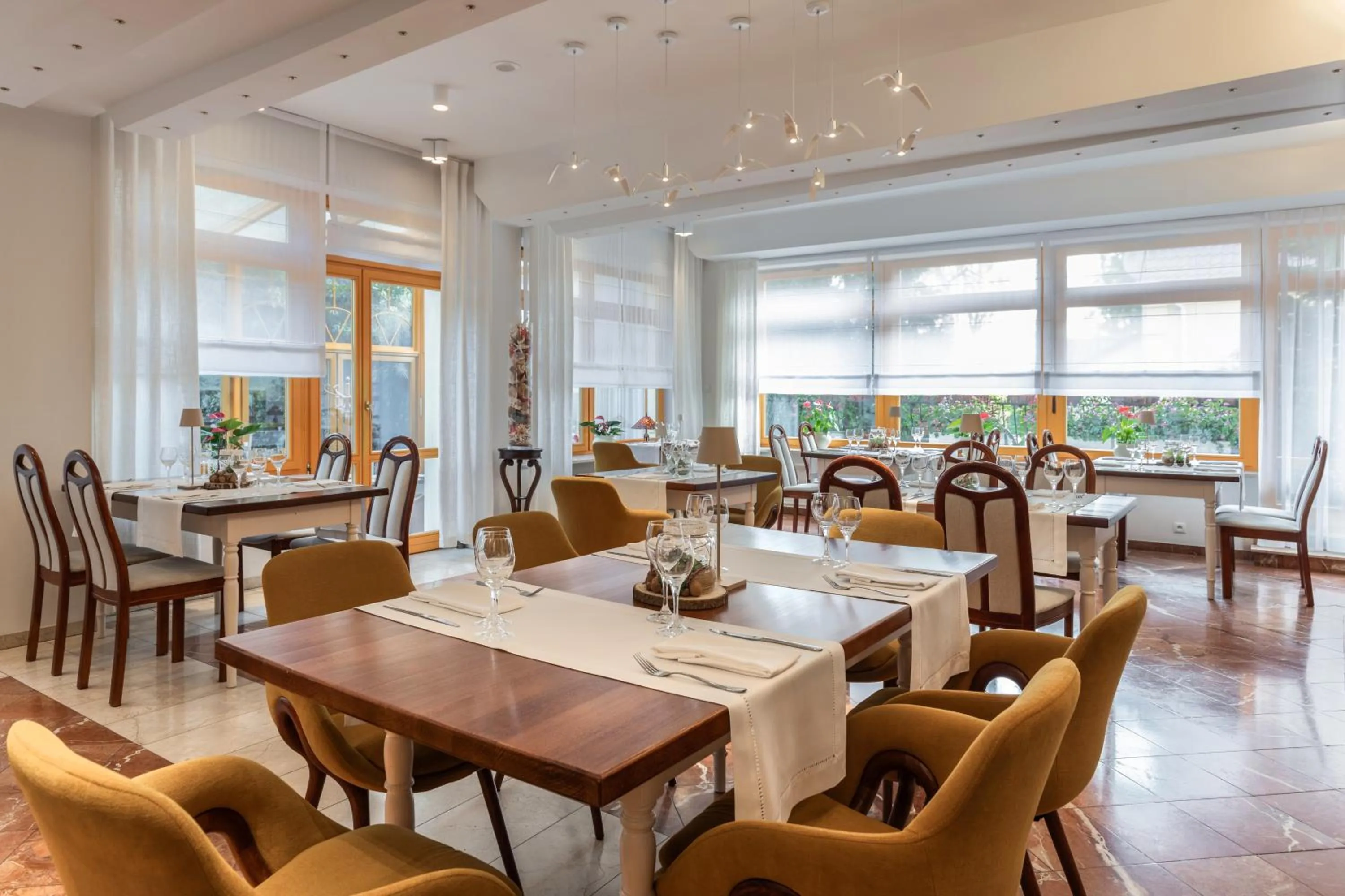 Restaurant/places to eat in Hotel Bartan Gdansk Seaside