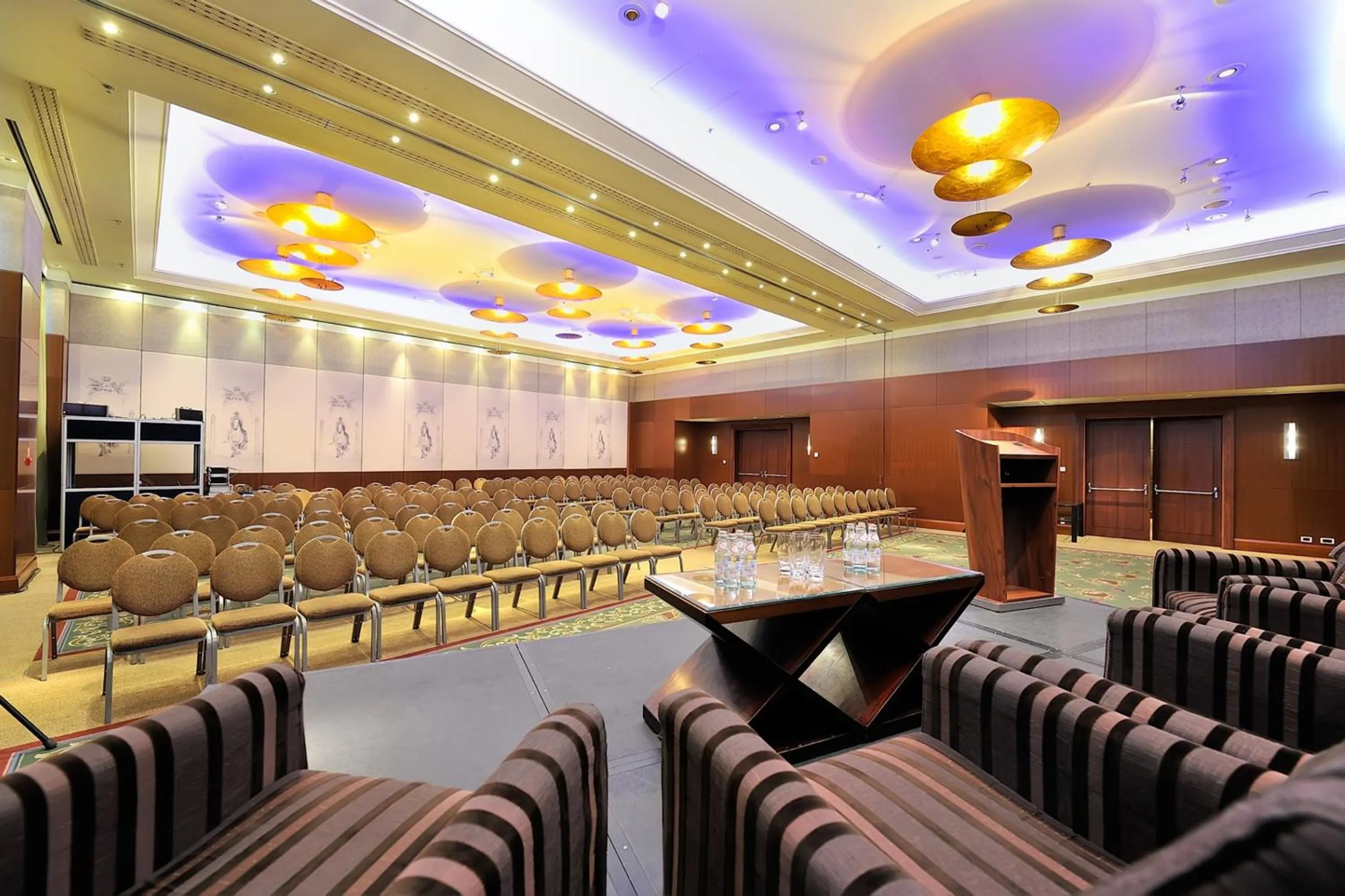 Business facilities in Regent Warsaw Hotel