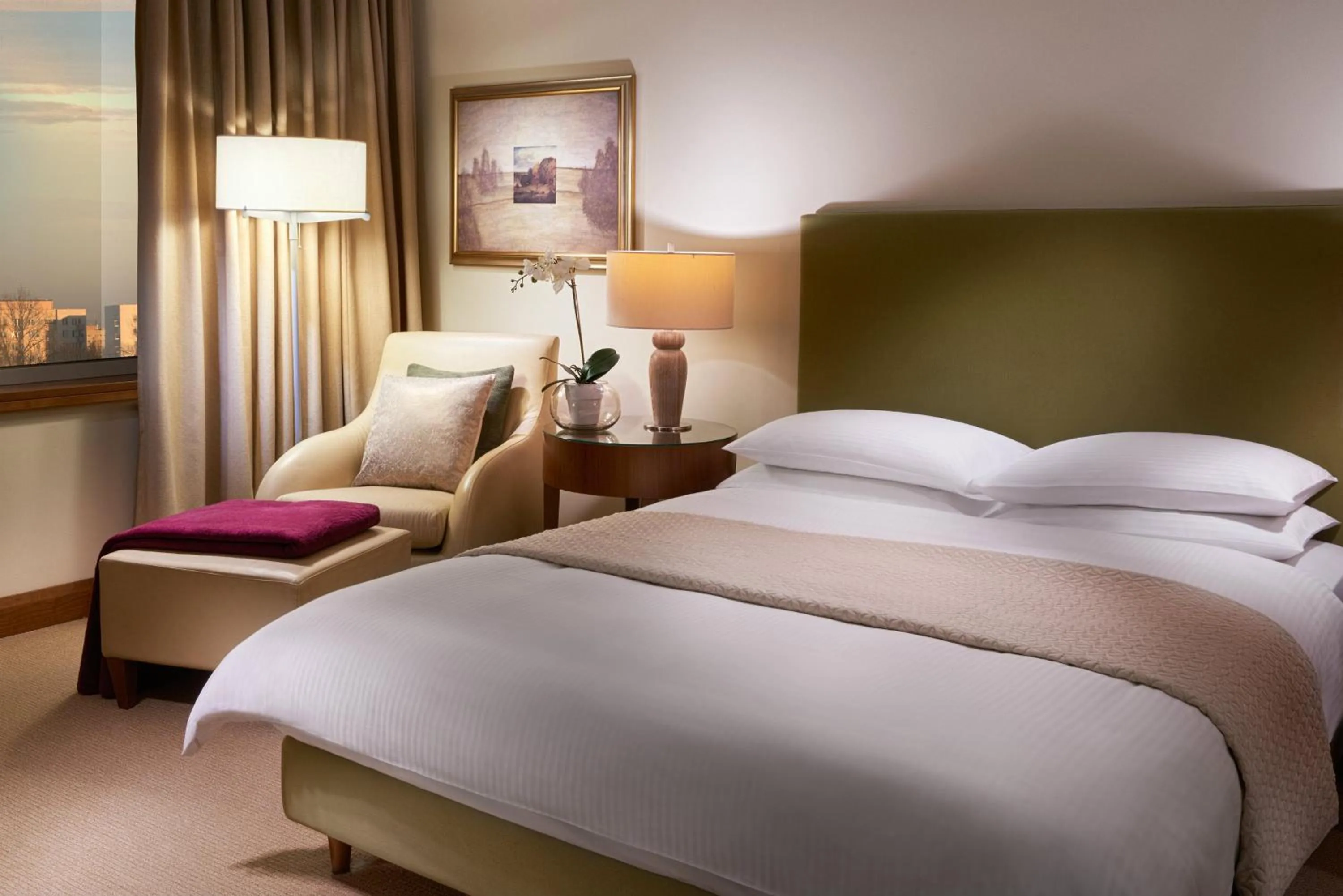 Bed in Regent Warsaw Hotel