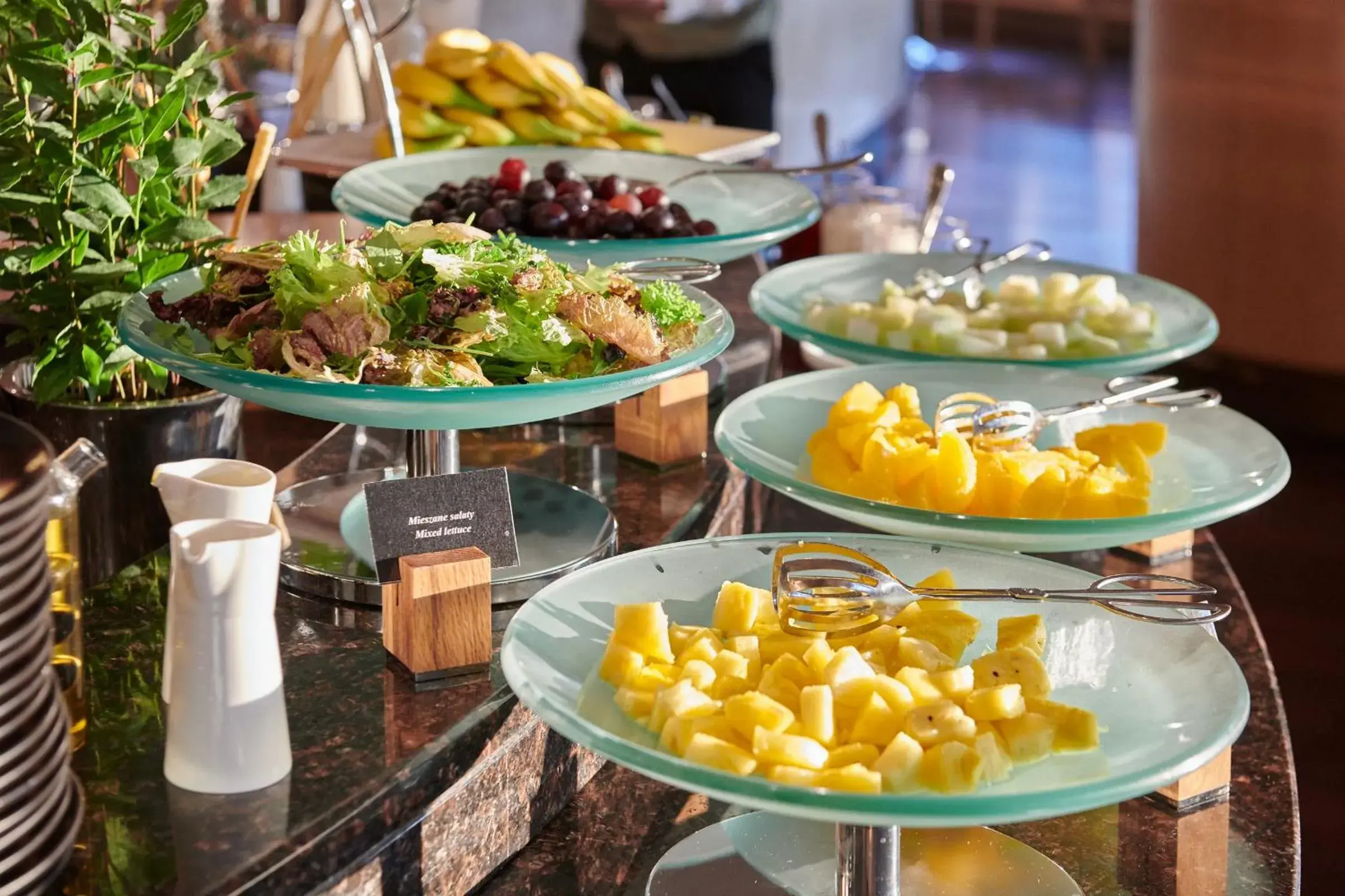 Restaurant/places to eat in Regent Warsaw Hotel Restaurant/places to eat in Regent Warsaw Hotel