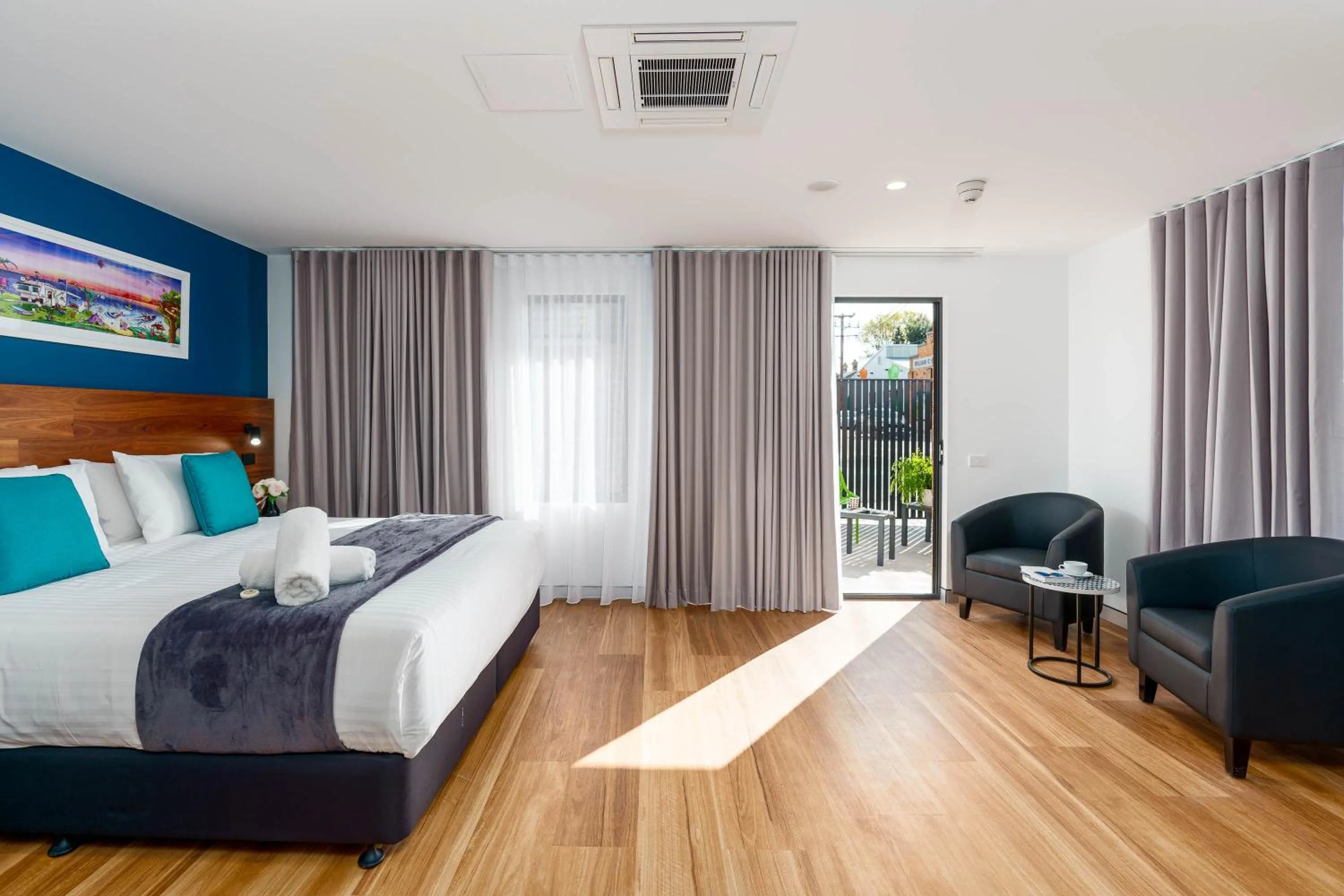 Bed in Hunter Studios - Maitland