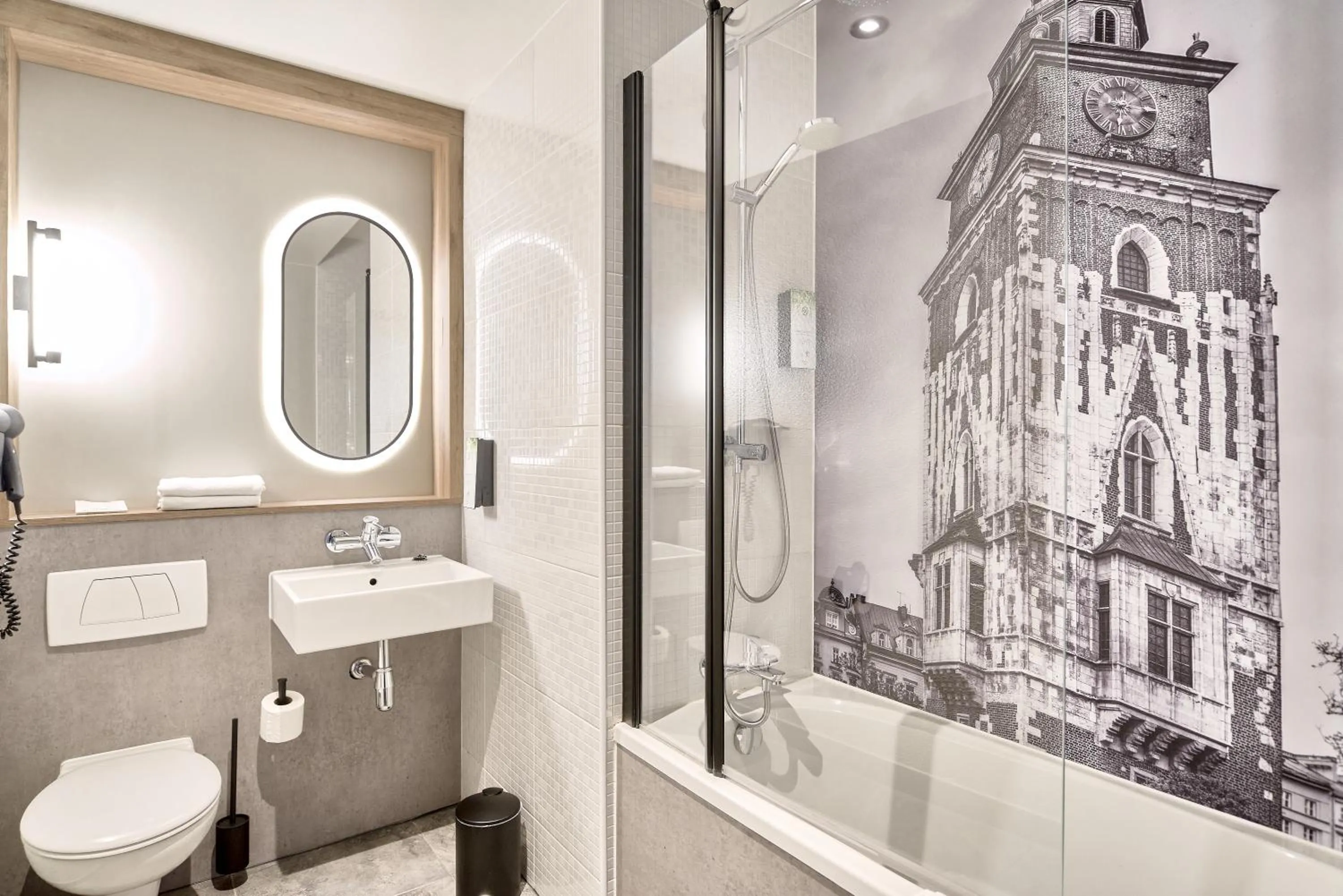 Shower in CAMPANILE PRIME Krakow Old Town