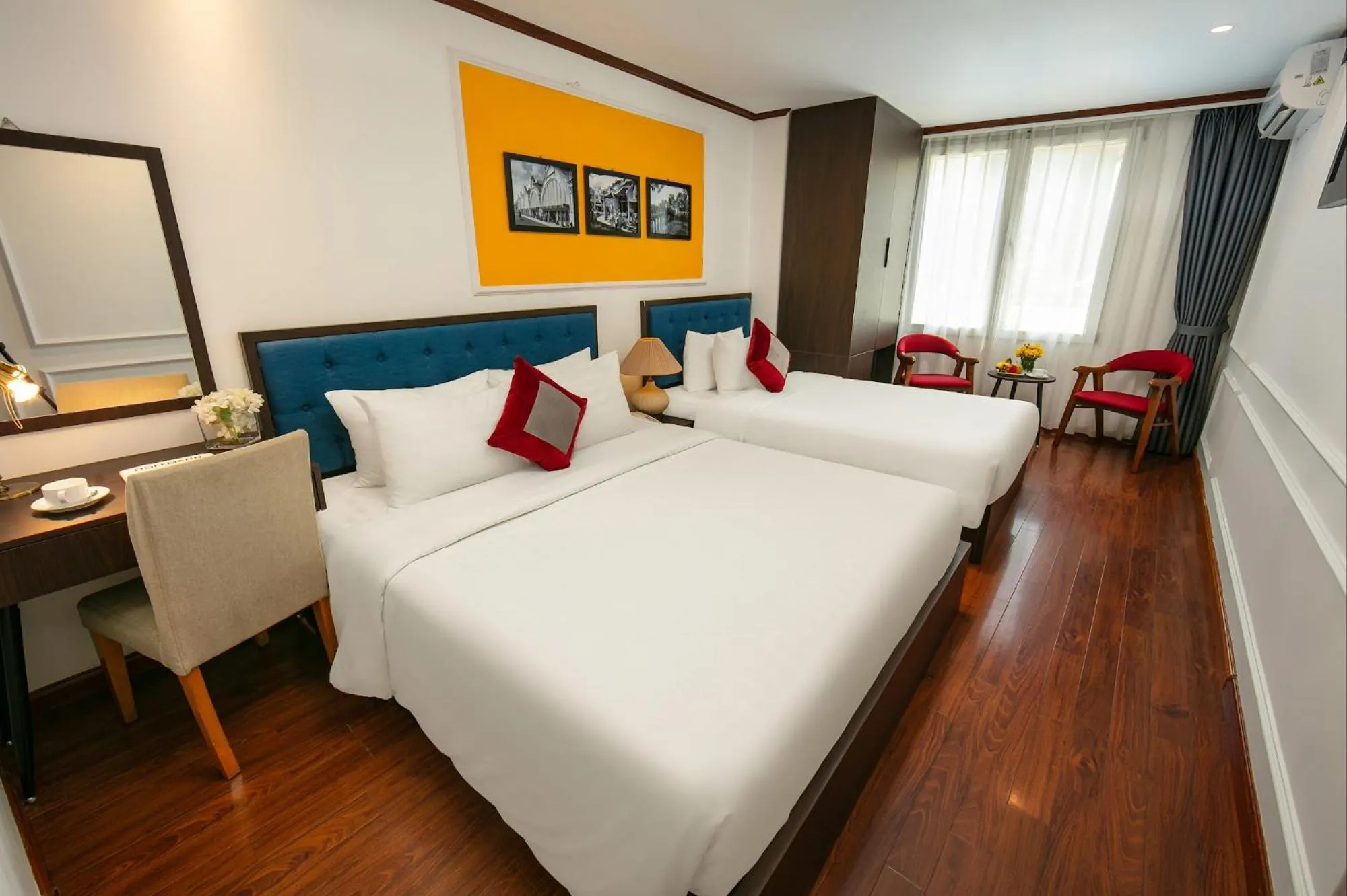 Photo of the whole room, Bed in Silk Flower Hotel & Spa