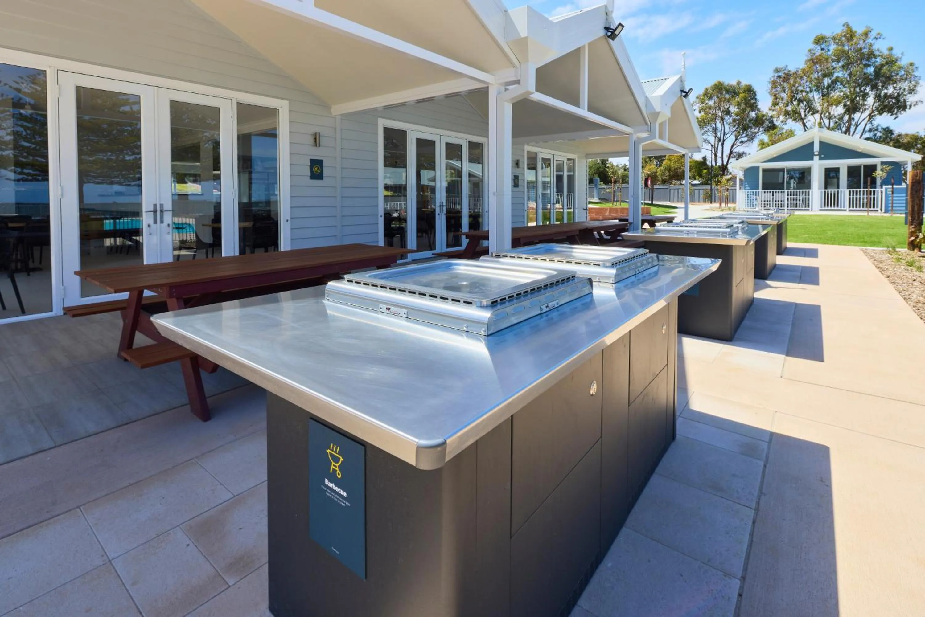 BBQ facilities in RAC Esperance Holiday Park