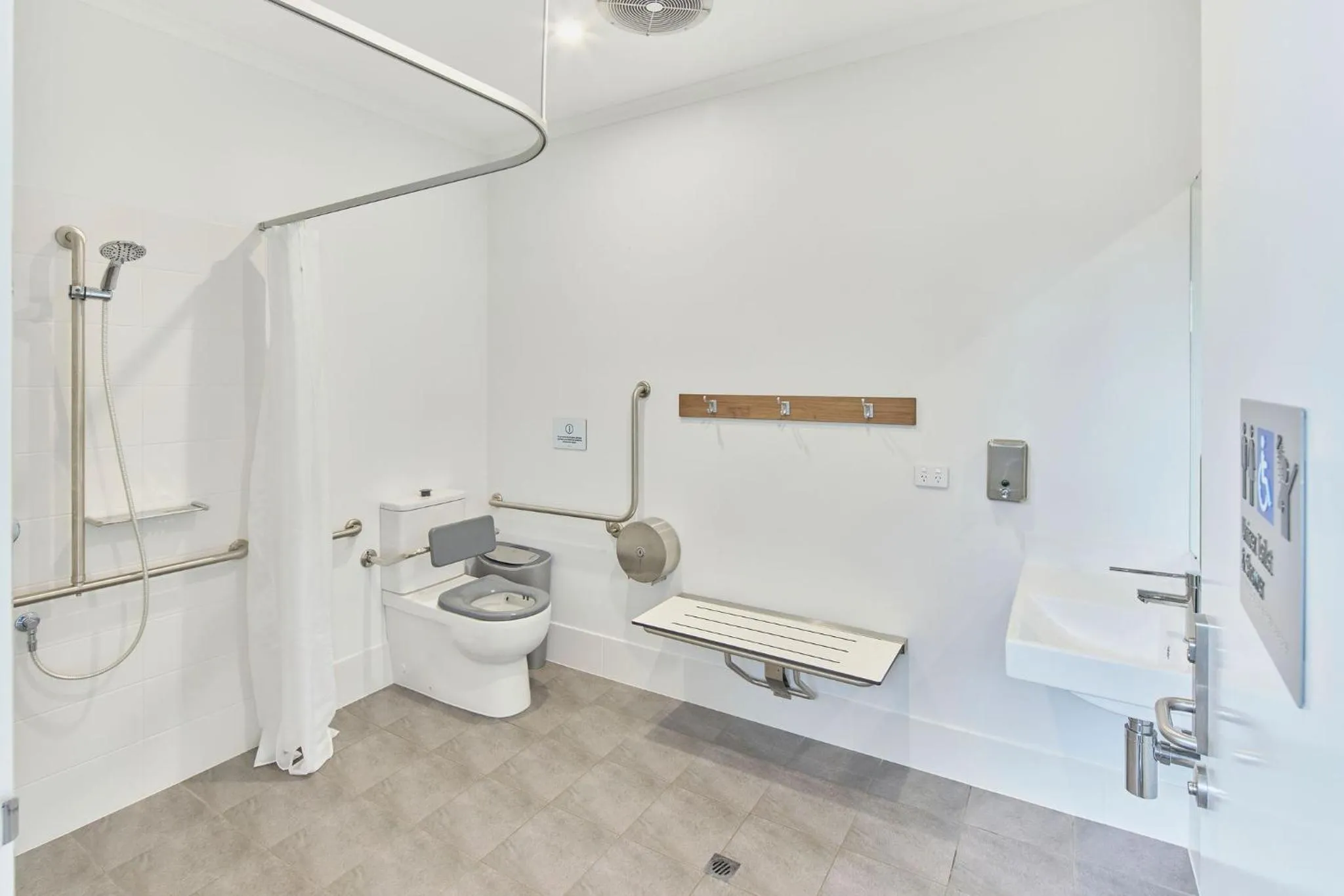 Bathroom in RAC Esperance Holiday Park