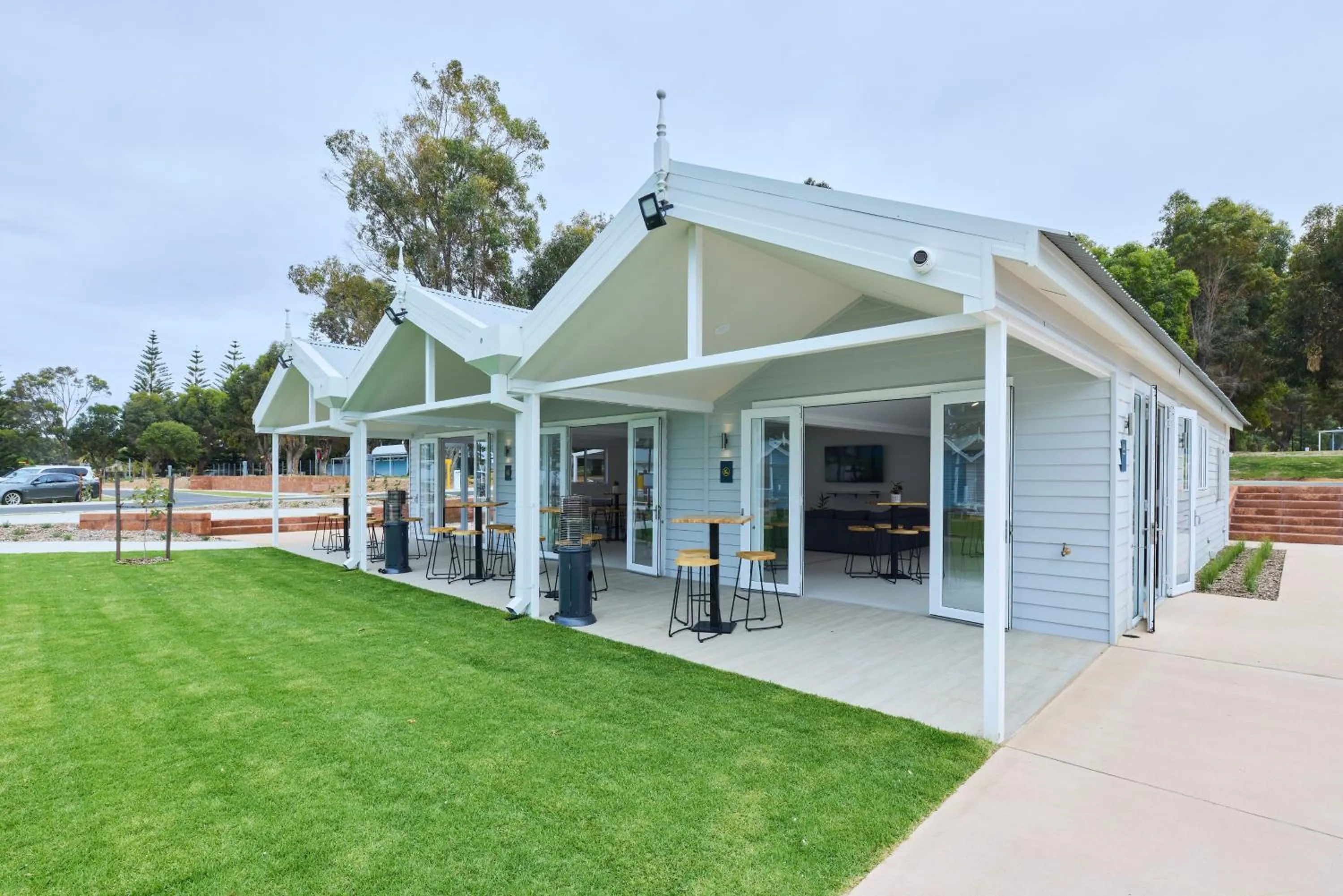 Property building in RAC Esperance Holiday Park