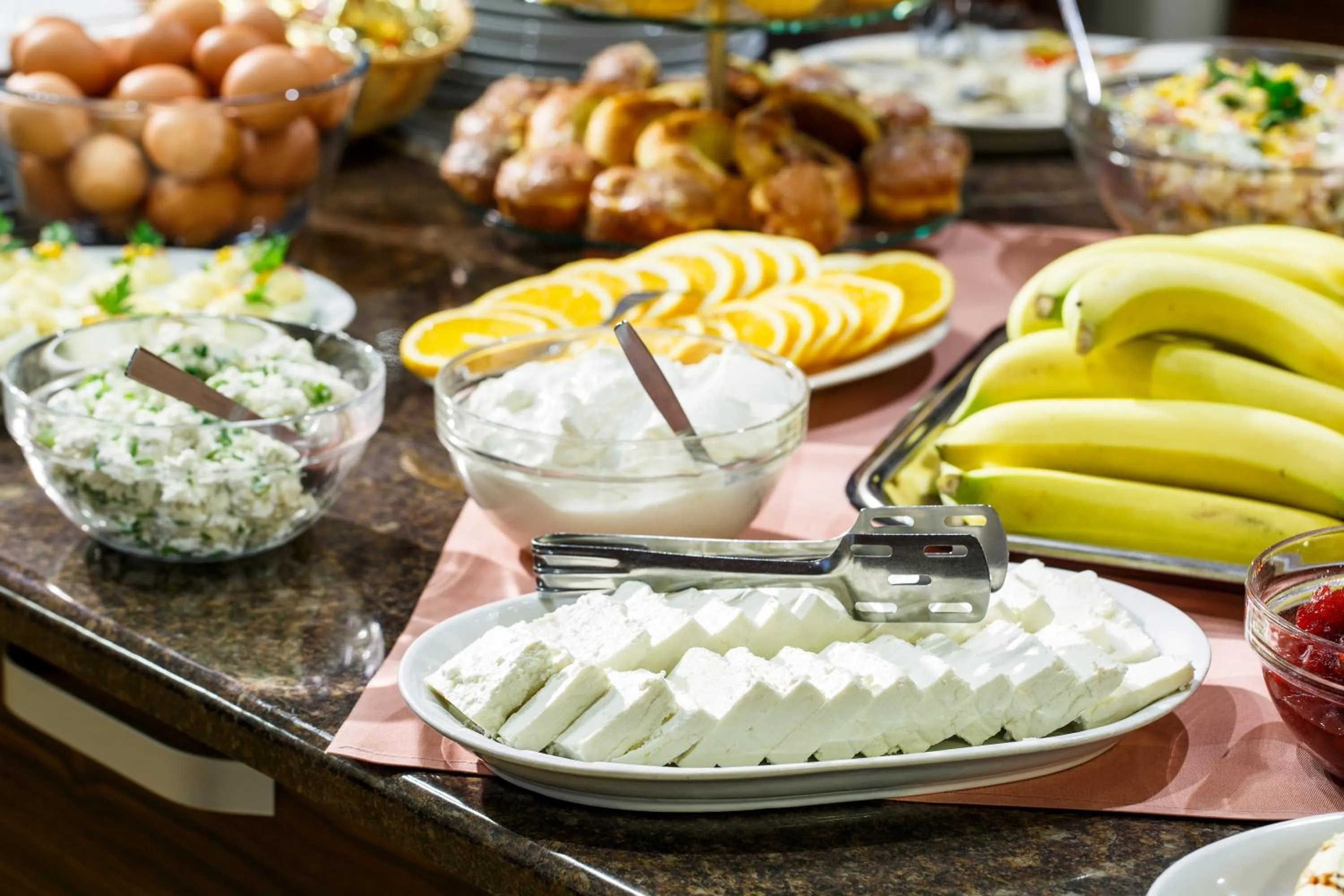 Buffet breakfast in Hotel City SM Business & Spa