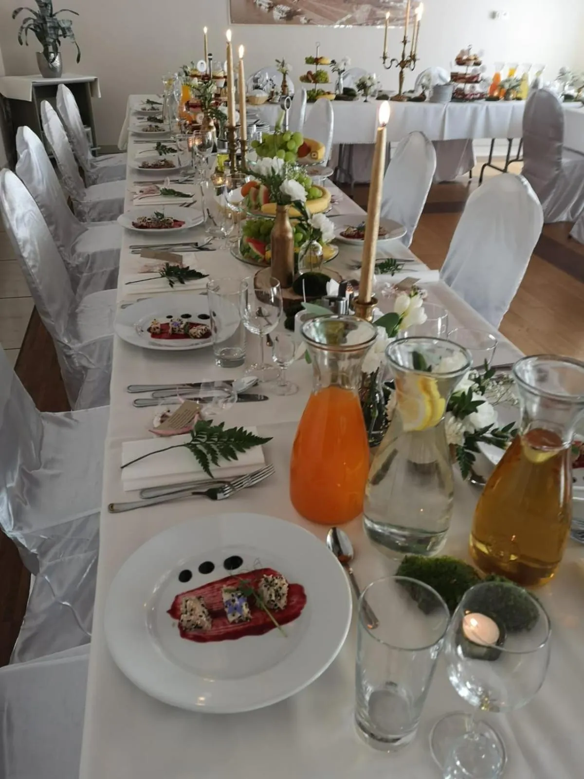 Restaurant/places to eat in Hotel City SM Business & Spa