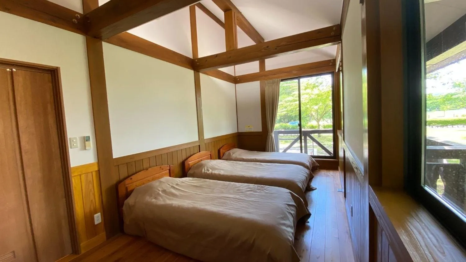Bedroom, Bed in Tabinoteitaku Yakurai Cottage